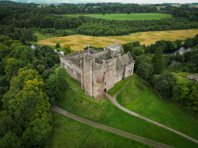 Castle Trail: Craigievar, Crathes & Drum
