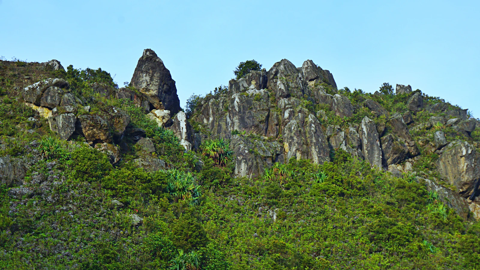 3-Day Harau Valley Granite Canyon & Minangkabau Highlands