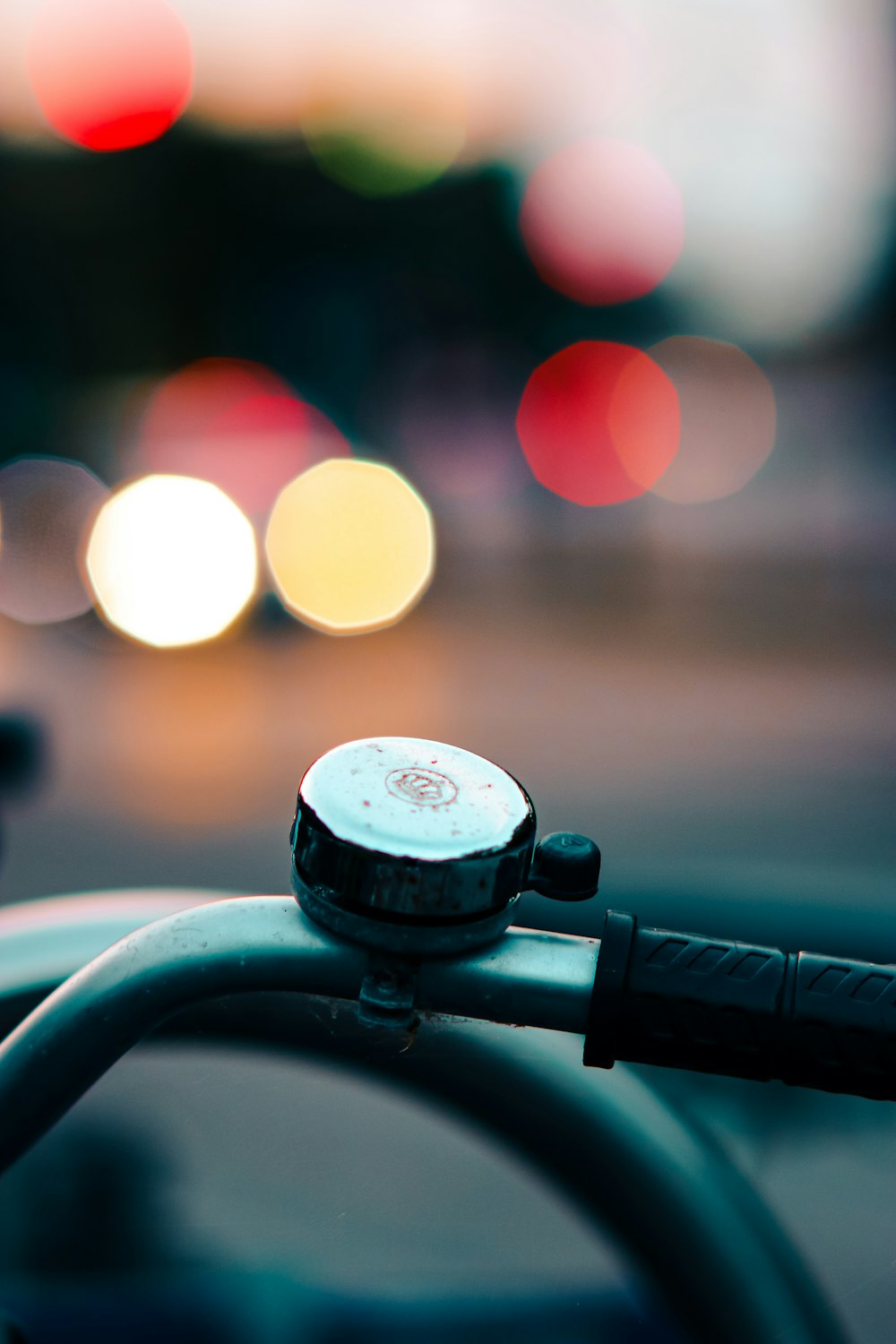 a close up of a handlebar on a car