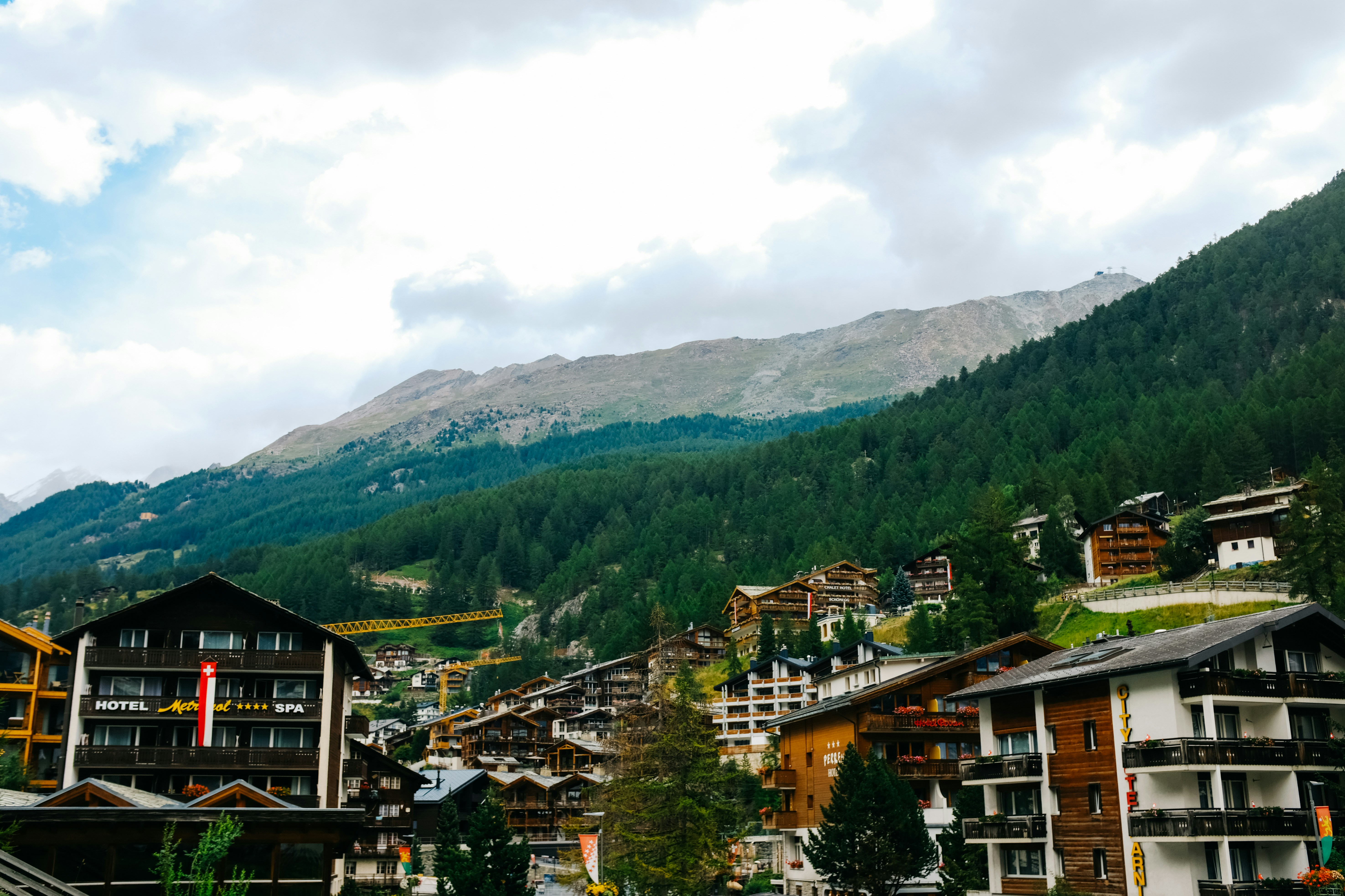 Photo by adrienolichon