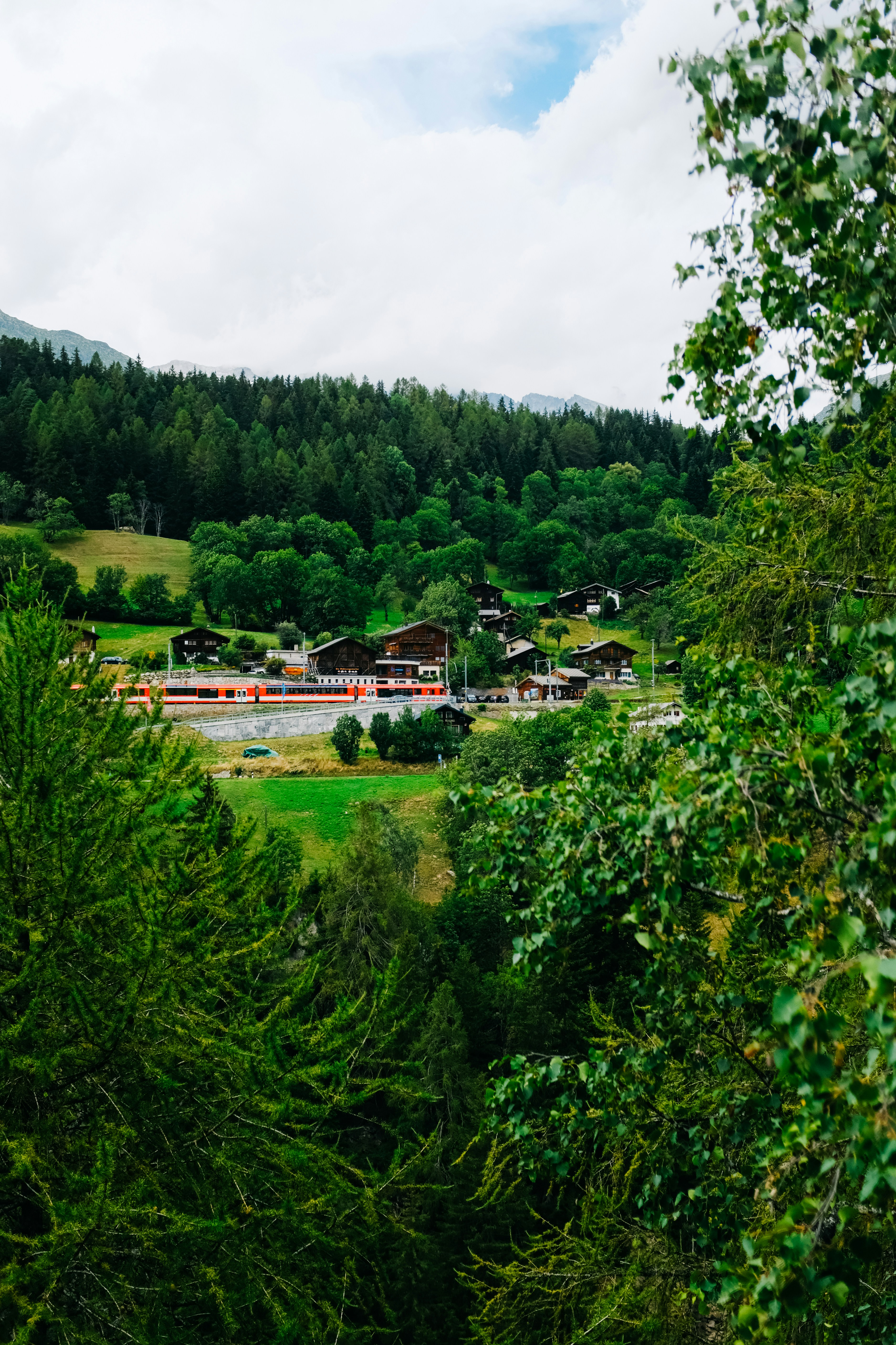 Photo by adrienolichon