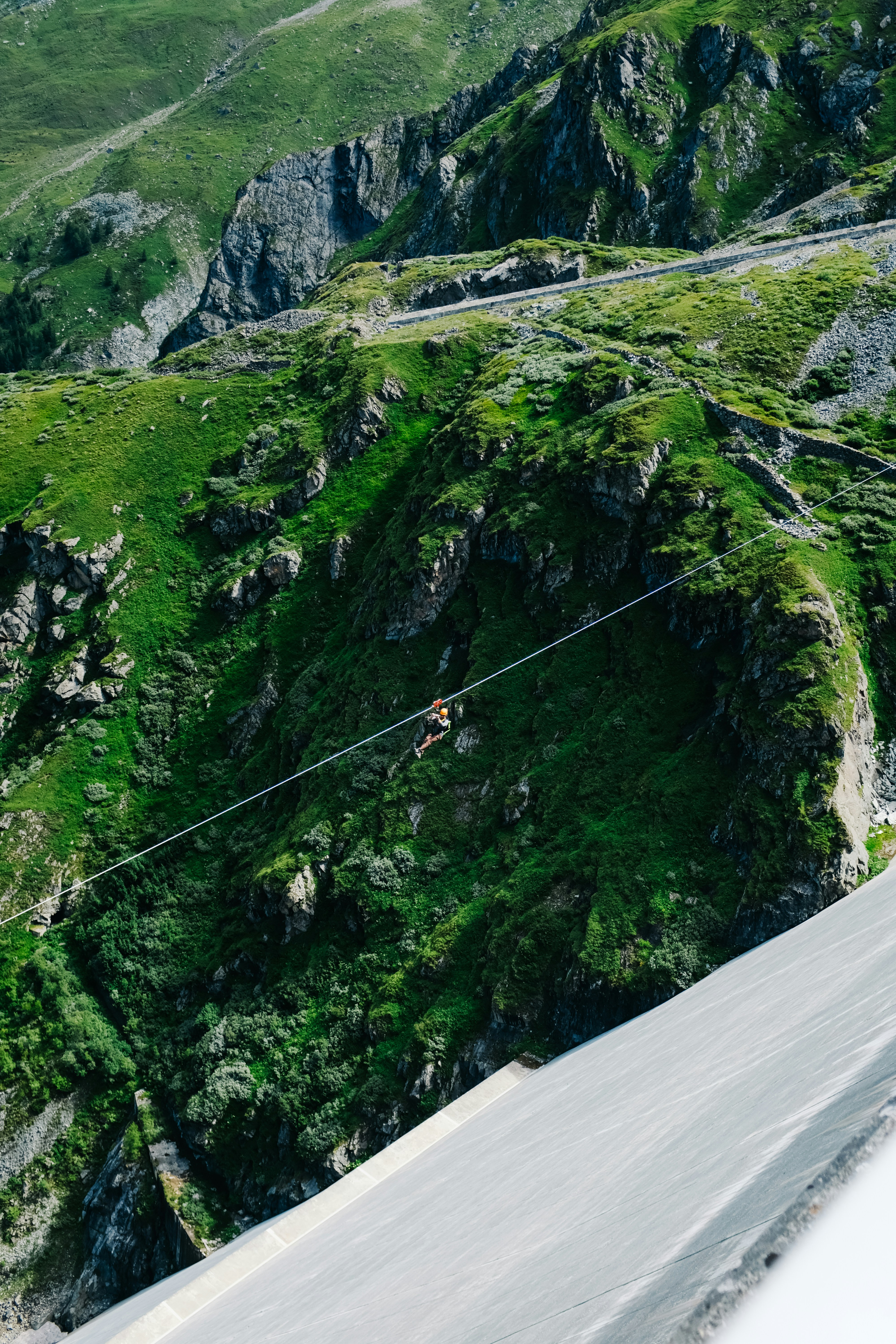 Photo by adrienolichon