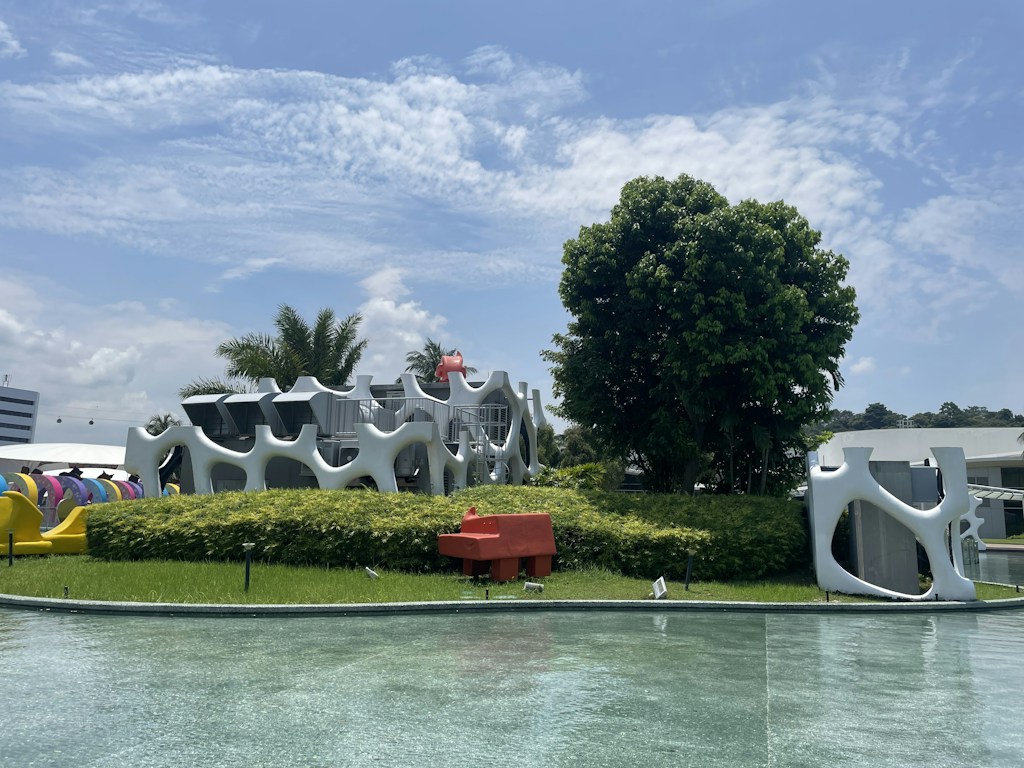 Villa contemporánea con vistas