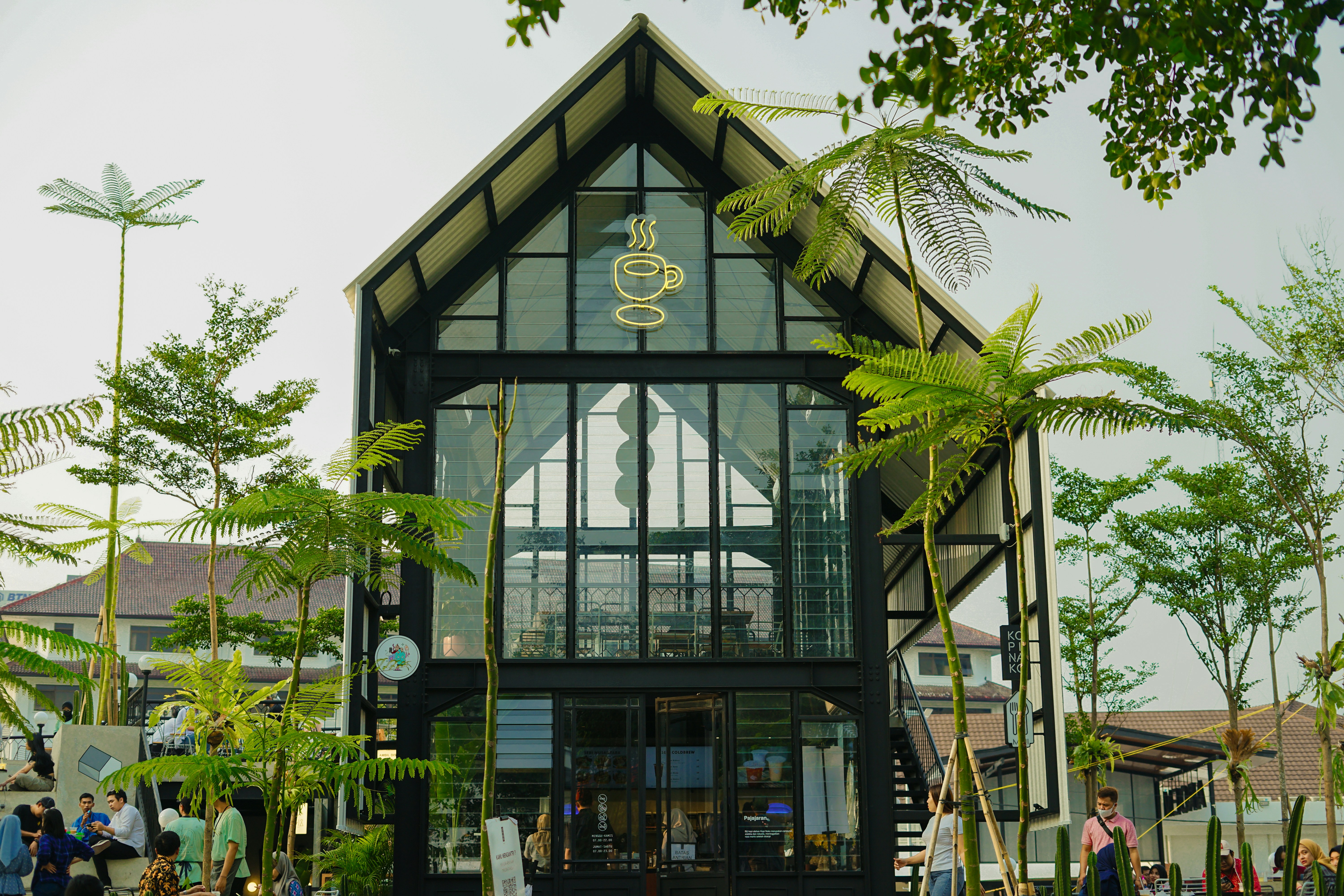 "Connect Guesthouse Phuket"