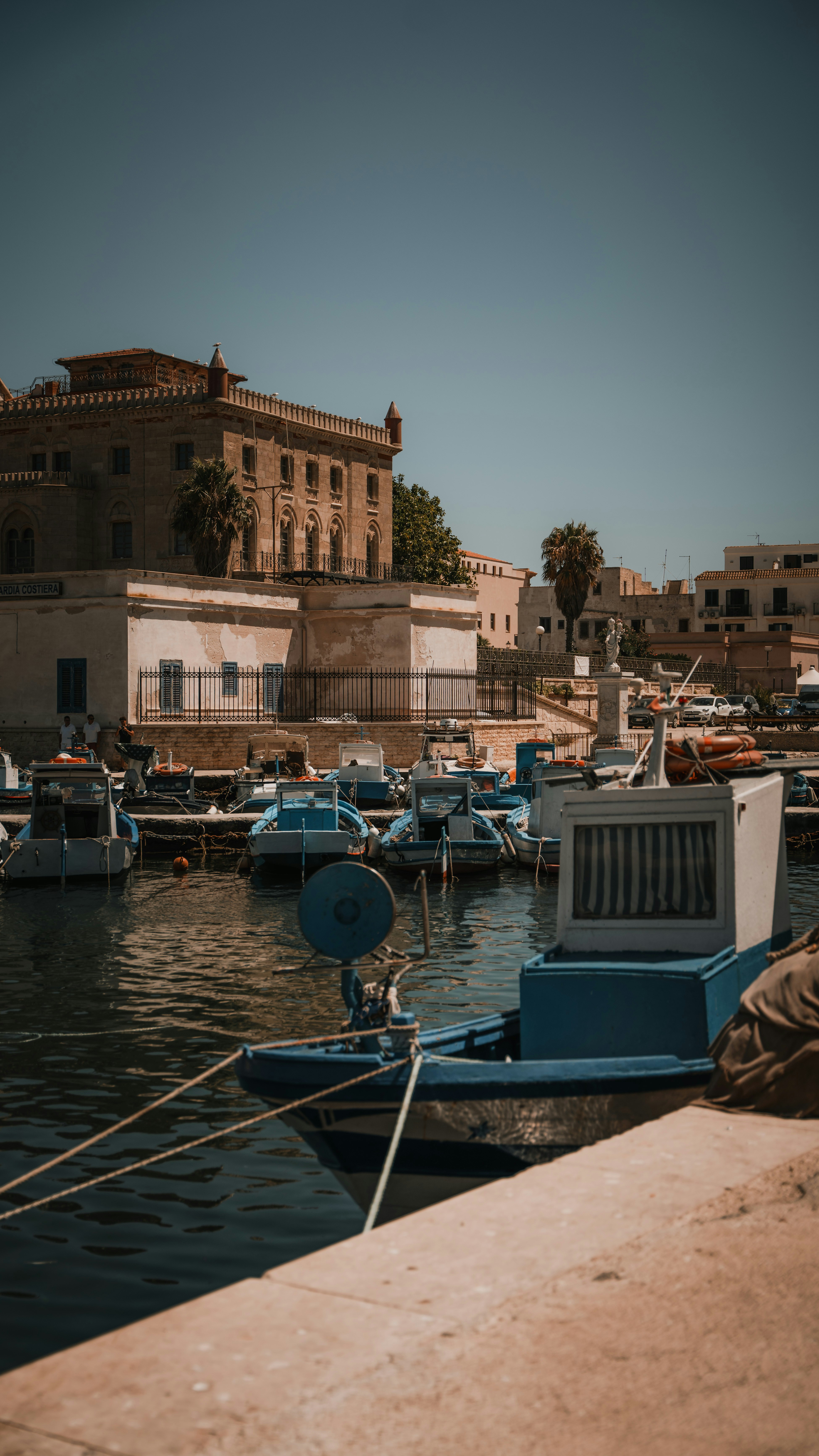 Photo by bryanbrittos