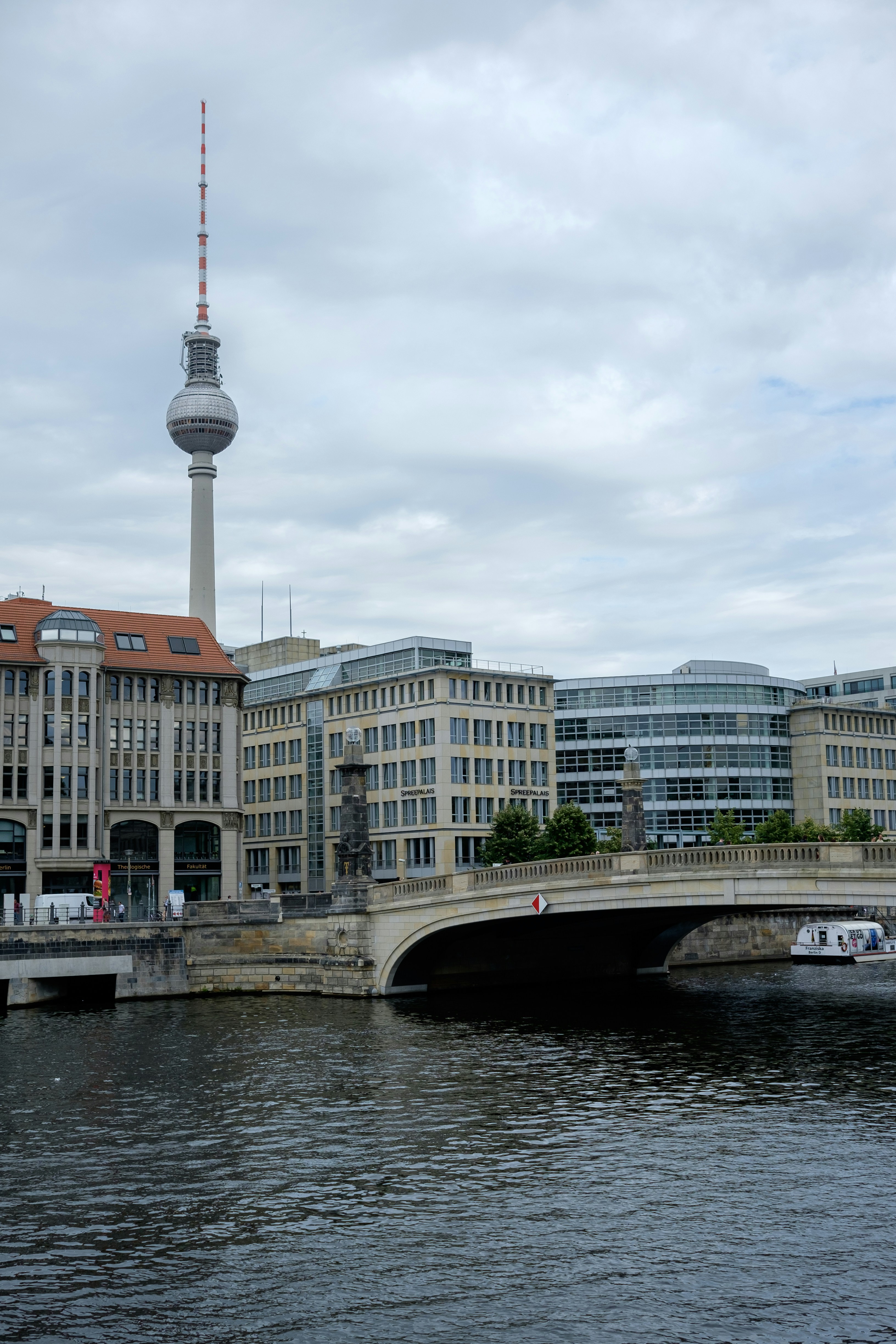 Photo by mayumimaciel