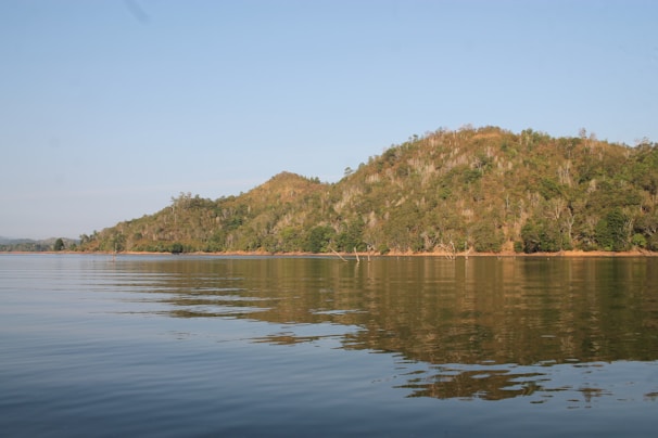 A serene landscape reflecting simplicity and beauty.