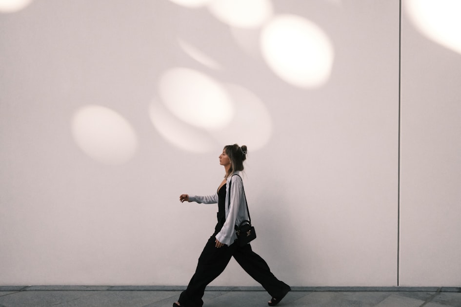 When to Walk Away: The Mature Woman's Guide to Knowing When It's Not Right