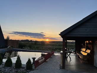 Sunset view over the tranquil landscape near the cabin complex in San Rafael.