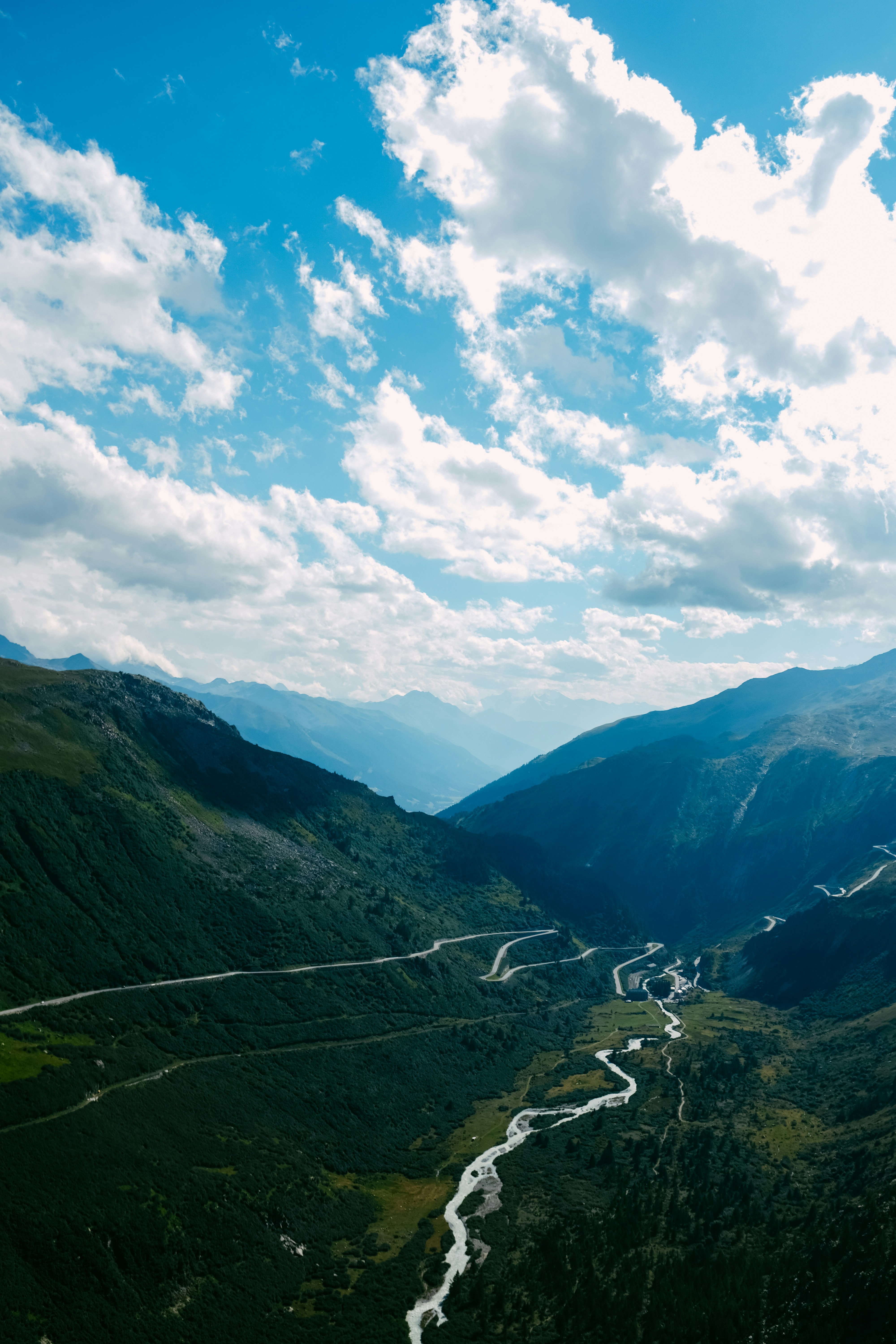 Photo by adrienolichon