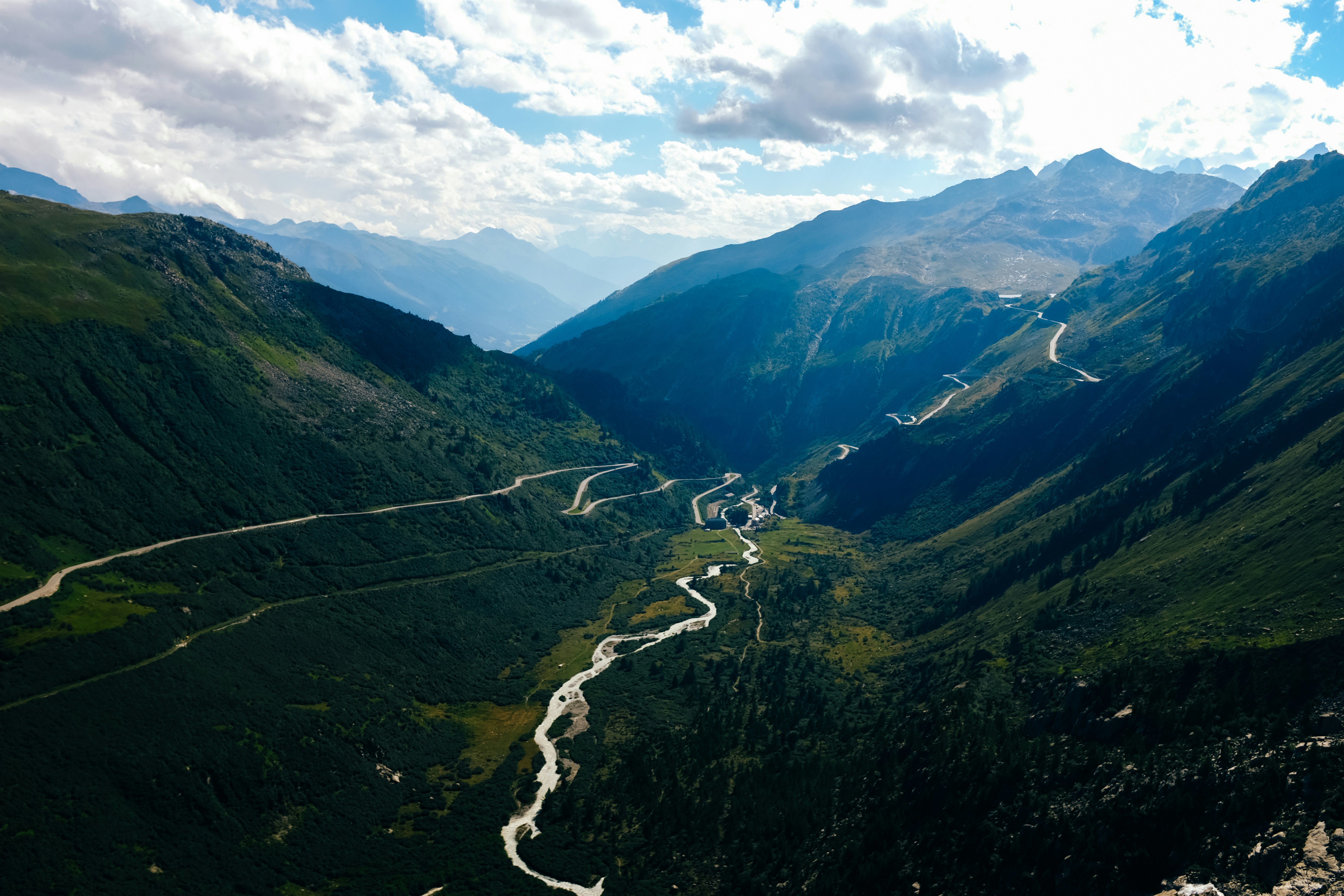 Photo by adrienolichon