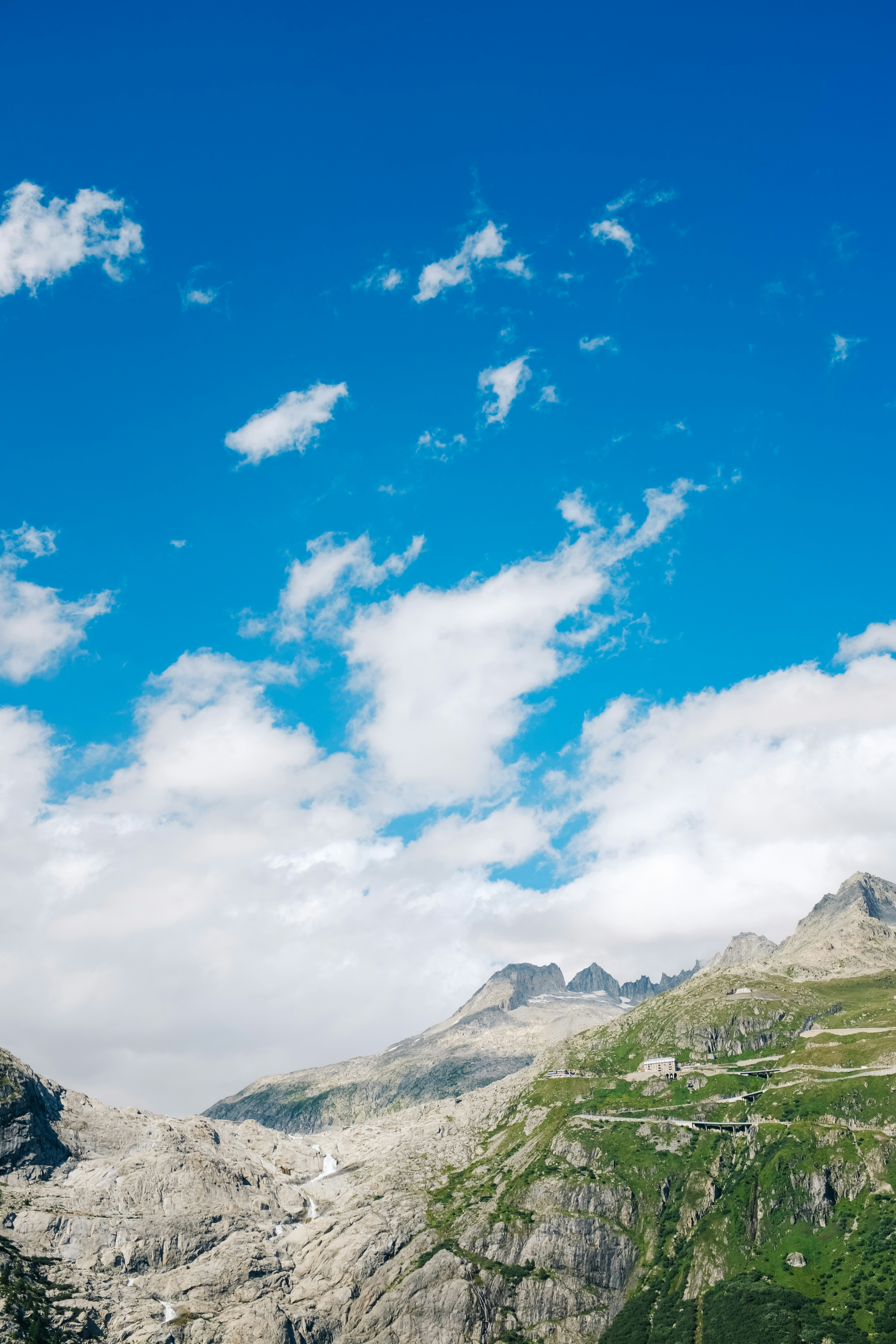 Photo by adrienolichon