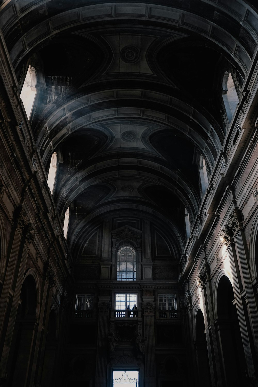 a large cathedral with a very tall ceiling