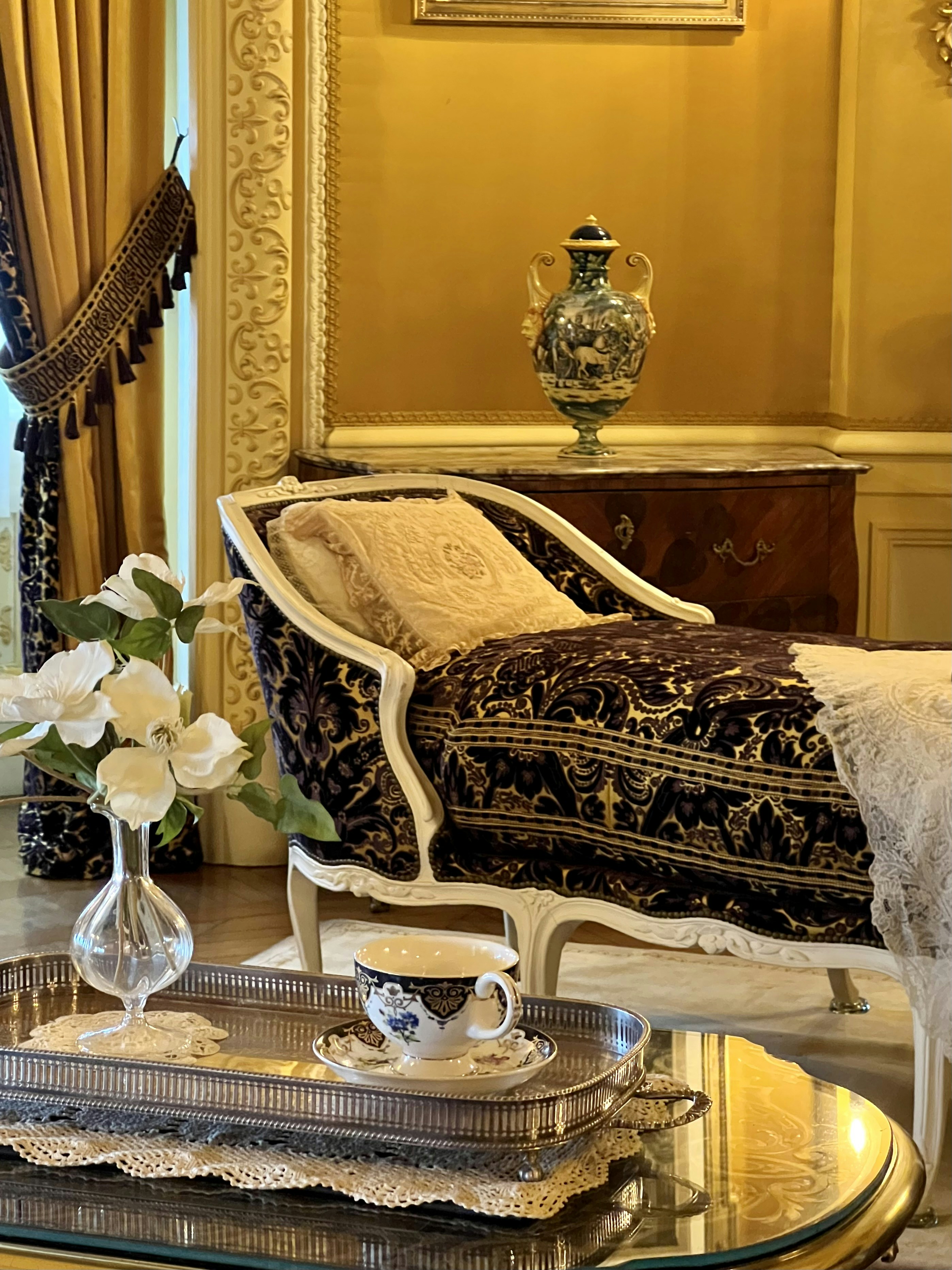 luxury eclectic interior furniture, wallpaper, Luxury Eclectic Nightstand for Pantry: Styling & Storage Guide 6