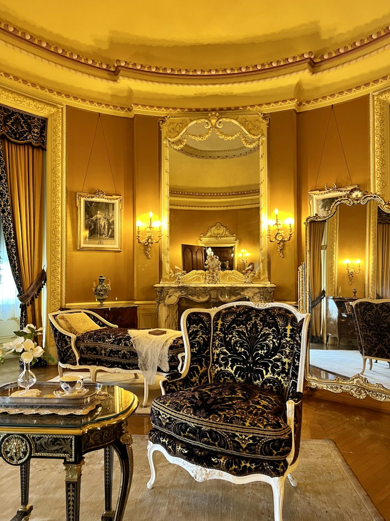 Luxury Suite