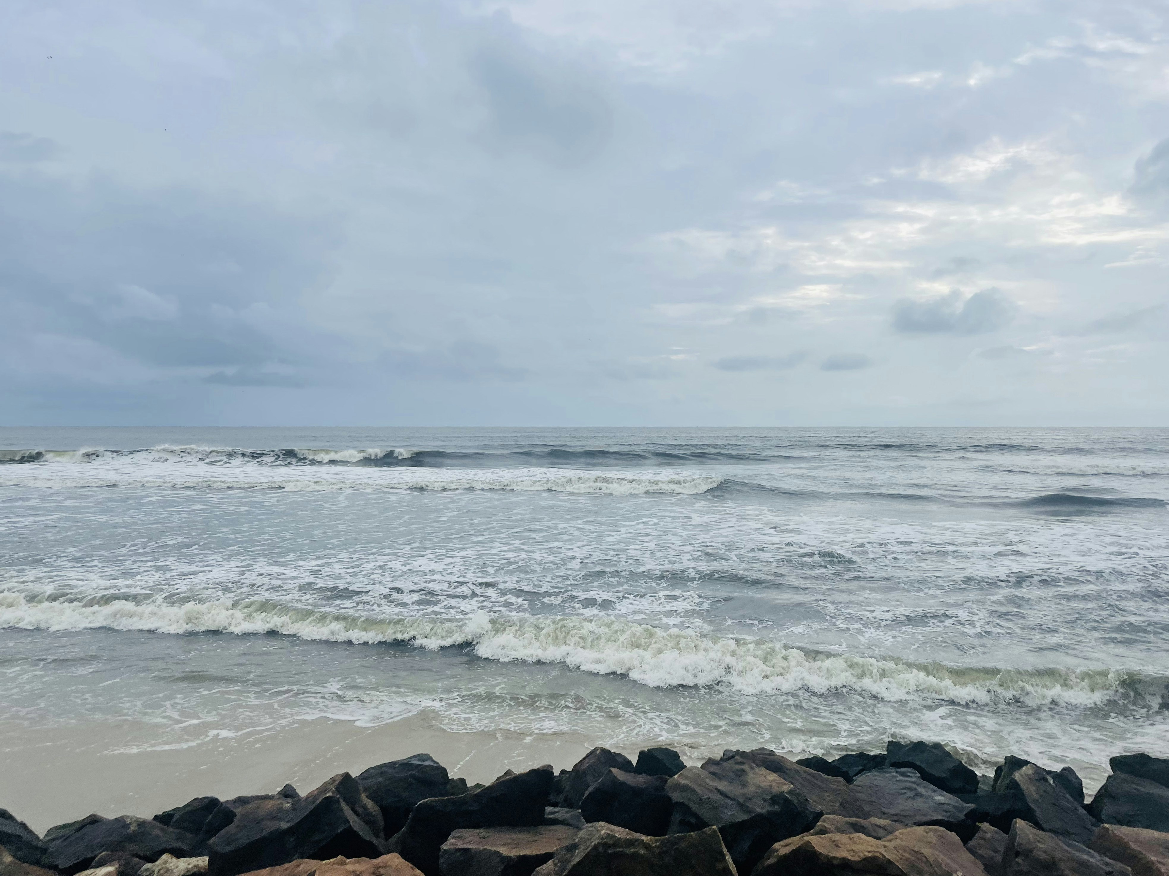 Seaside Pop‑Ups & Micro‑Experiences: How UK Coastal Stays Evolved in 2026