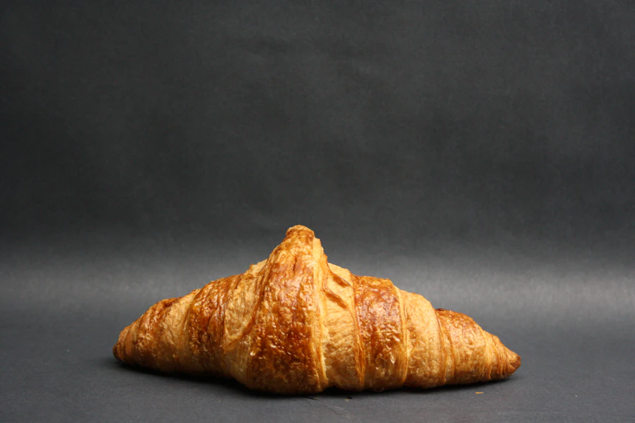 Cornetto italiano recién horneado
