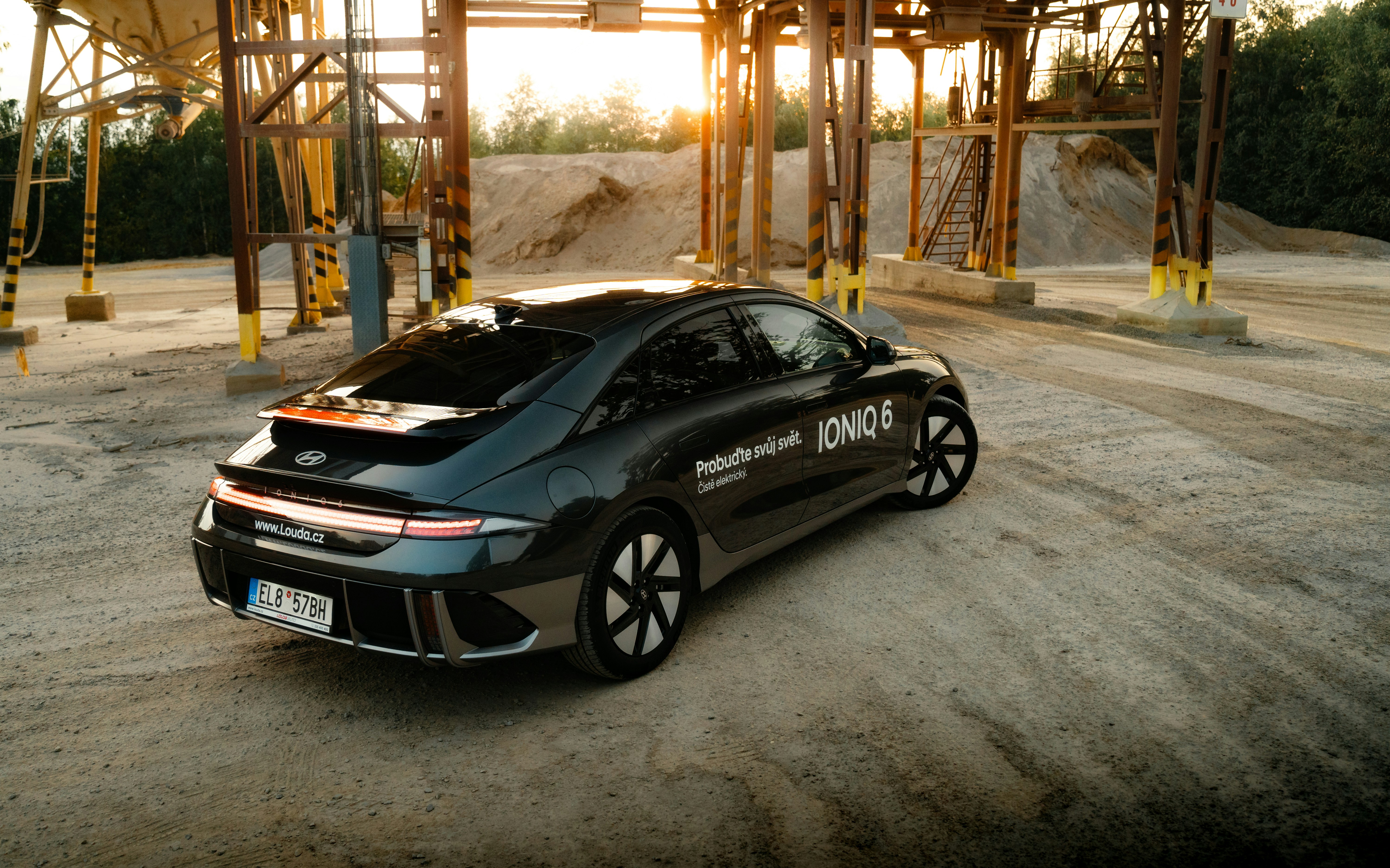 BMW’s Ambitious Plan: Hydrogen-Powered Production Cars by 2028