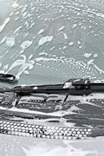 Quick windshield replacement