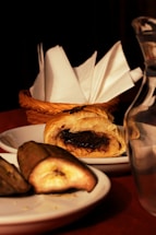 Close-up of a delicious banoffee pie with fresh bananas and caramel drizzle