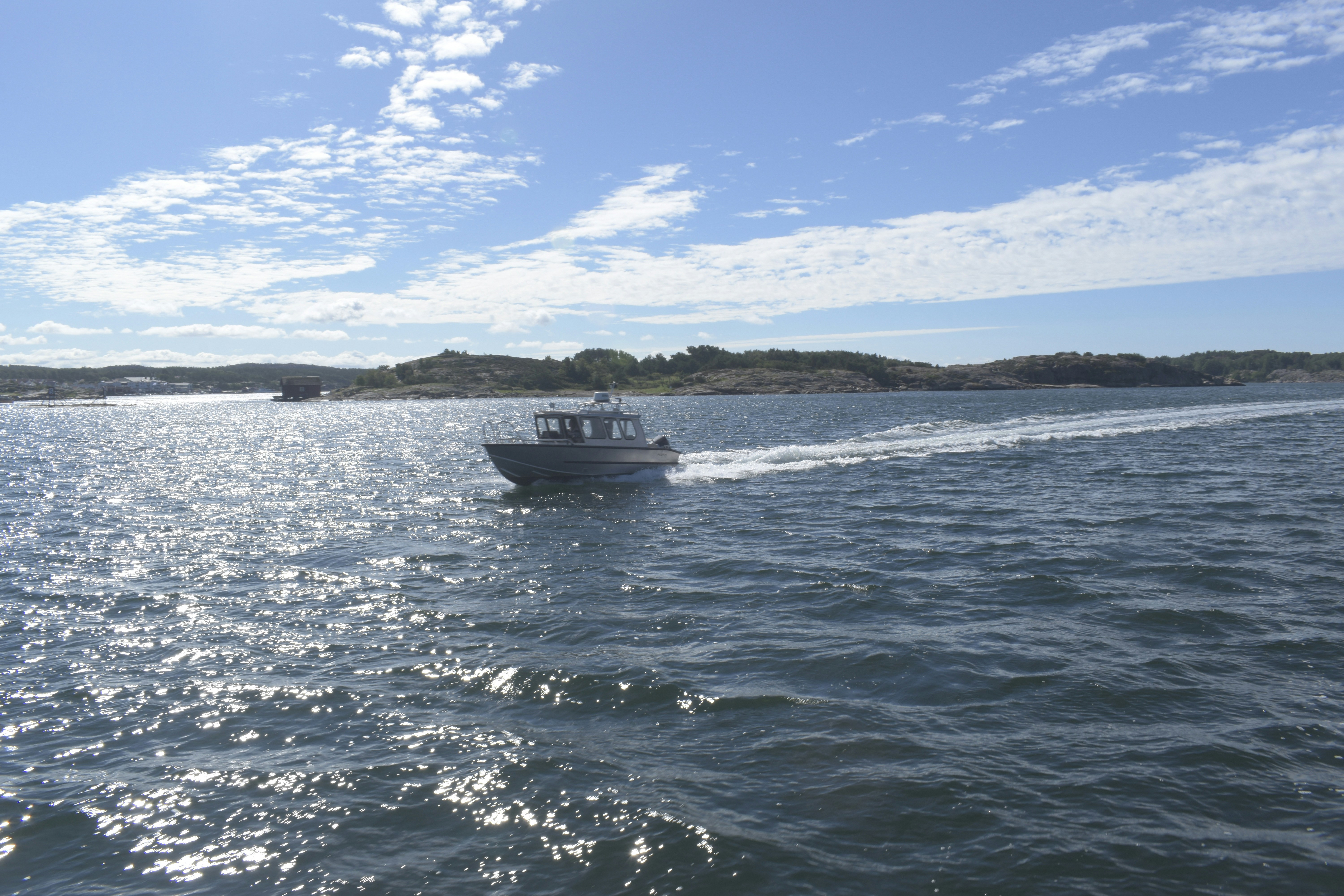 Tour boat navigating the Göteborg archipelago waters