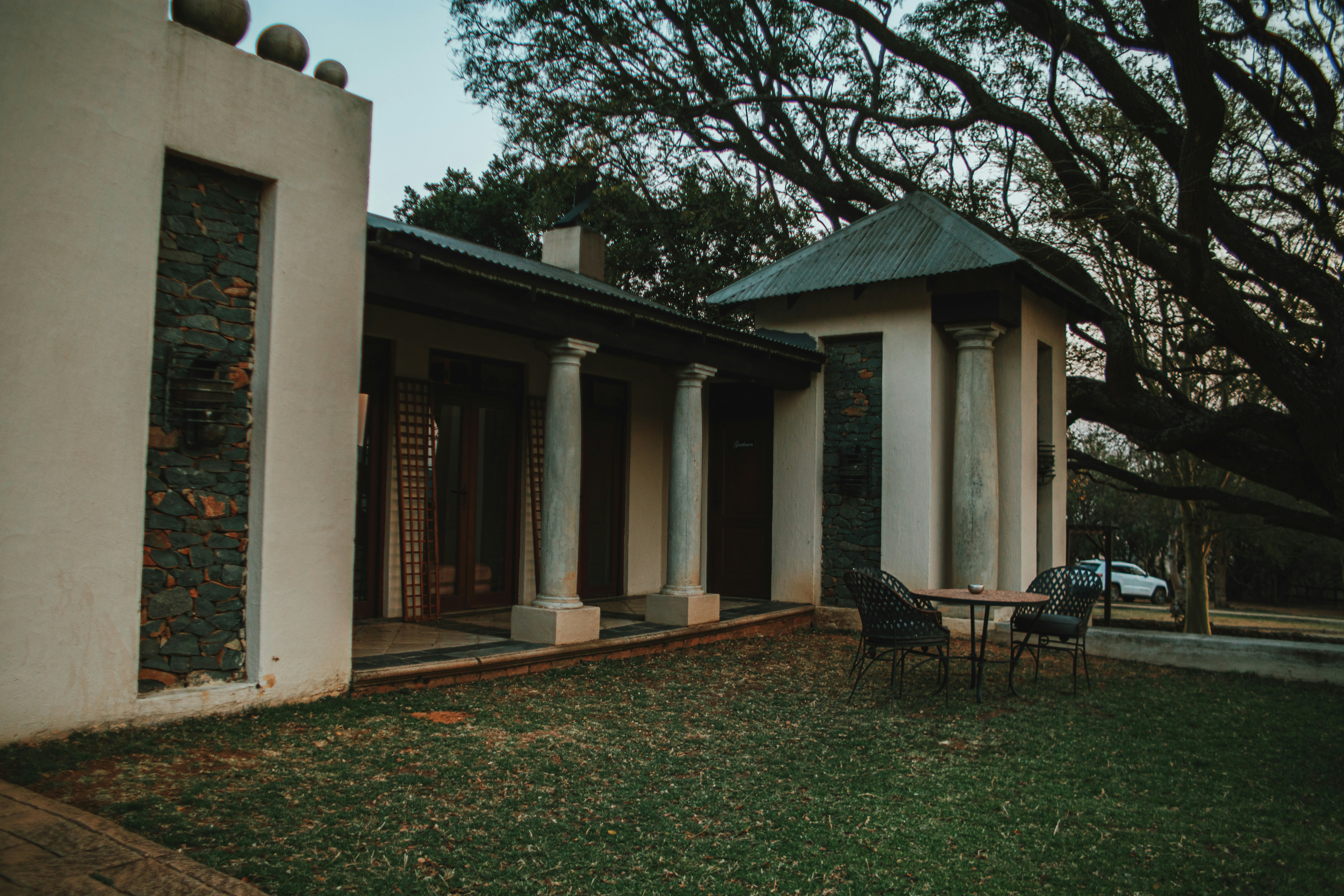 Photo by michaeljfali