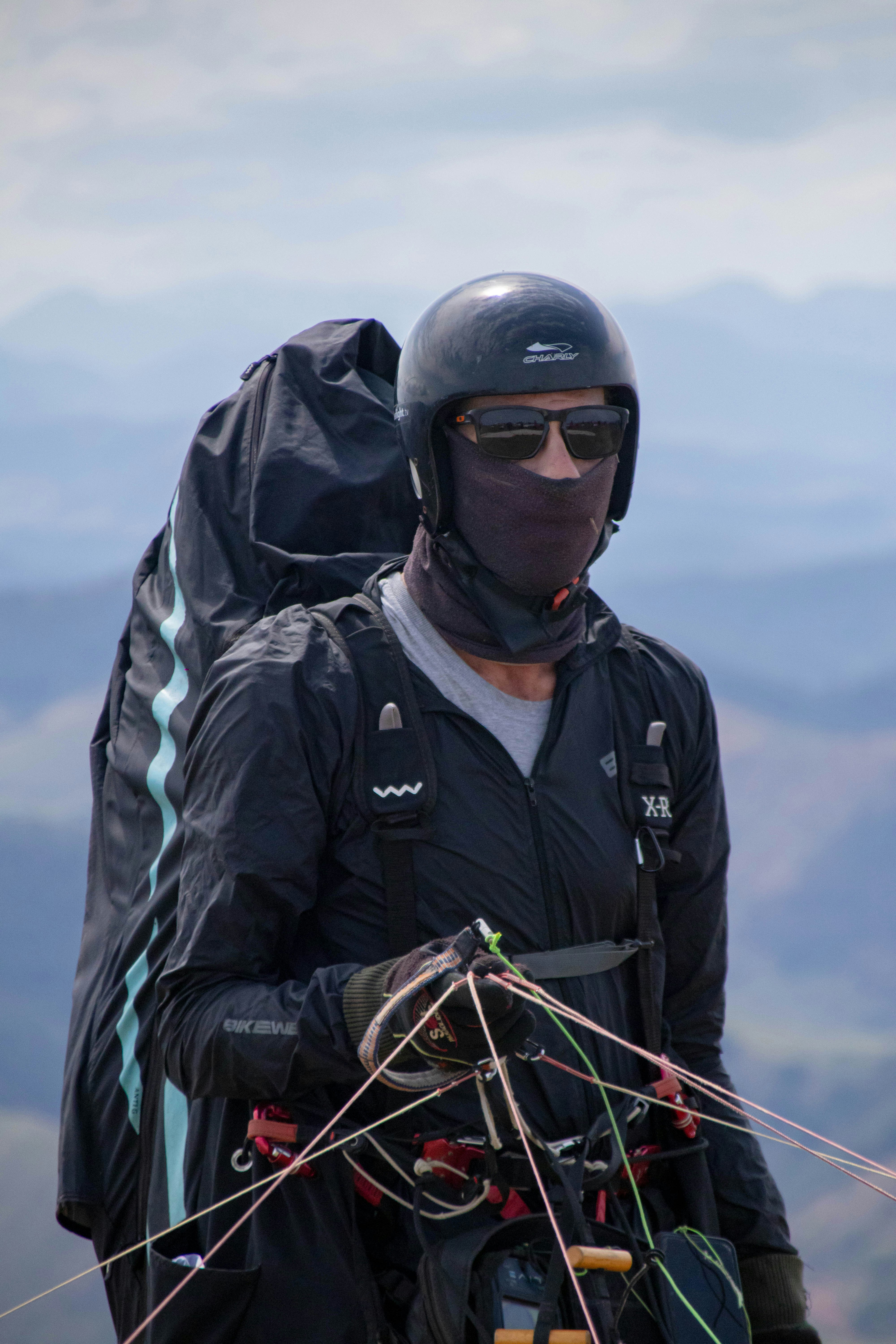 paragliding instructor