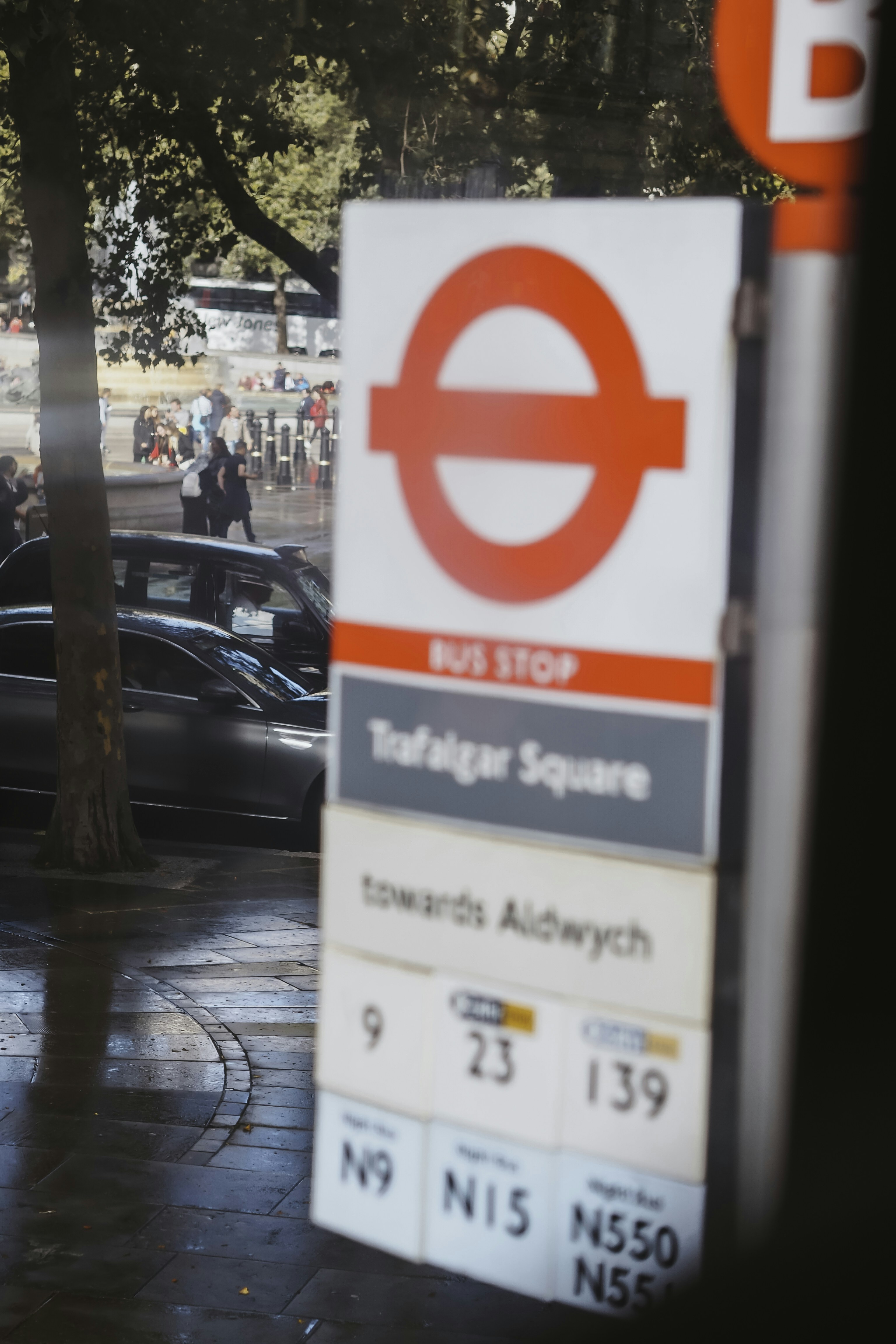 ロンドンバス停　標識　看板 ロンドンバス停 標識 看板