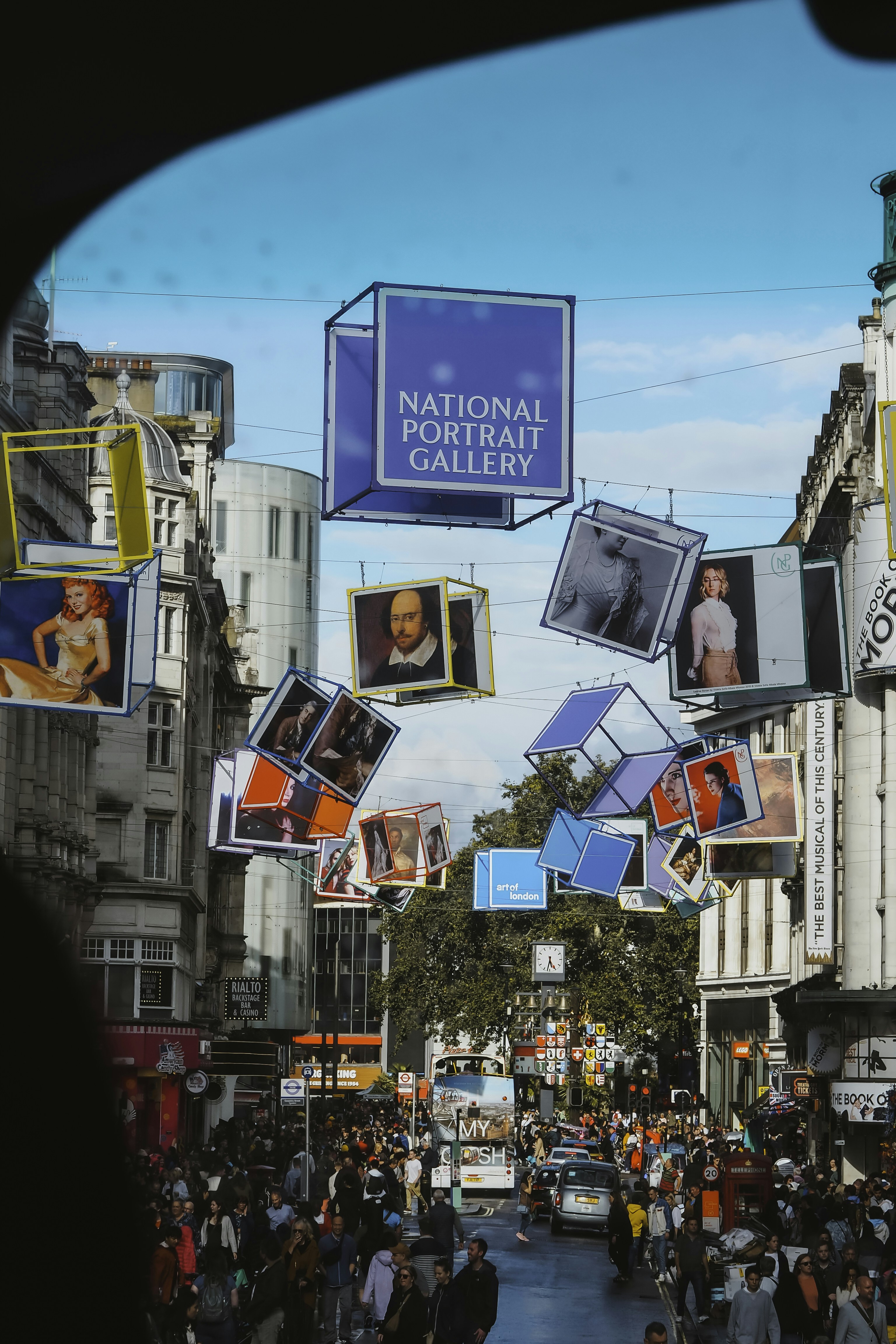 Photo by laurachouette