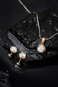 Elegant Gold Hoop Earrings