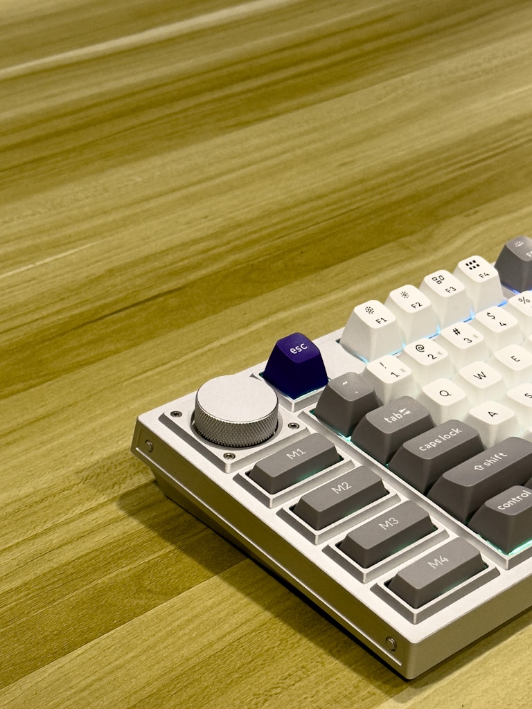 Teclado Mecânico RGB