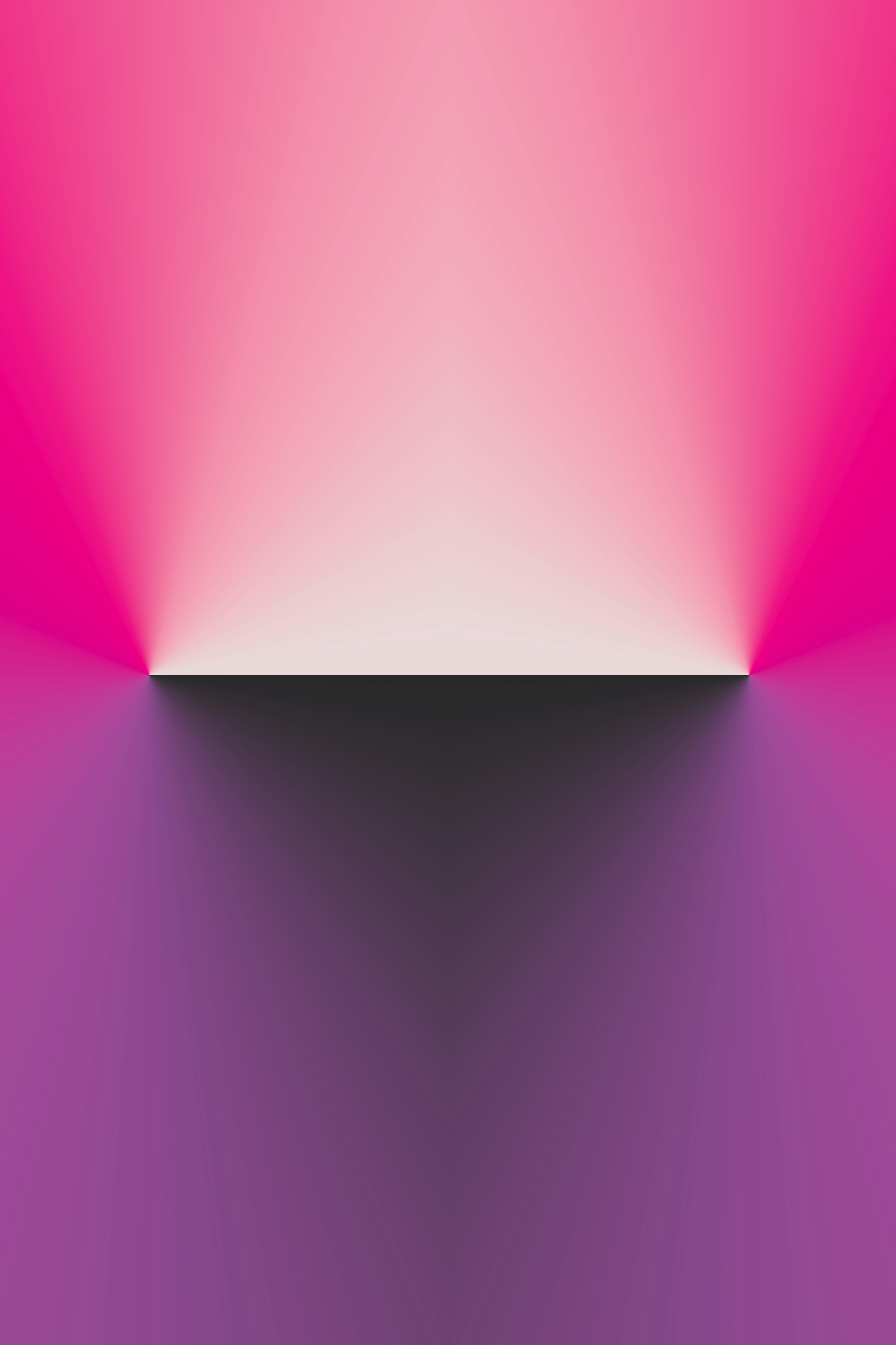 um fundo rosa e roxo com uma luz no final