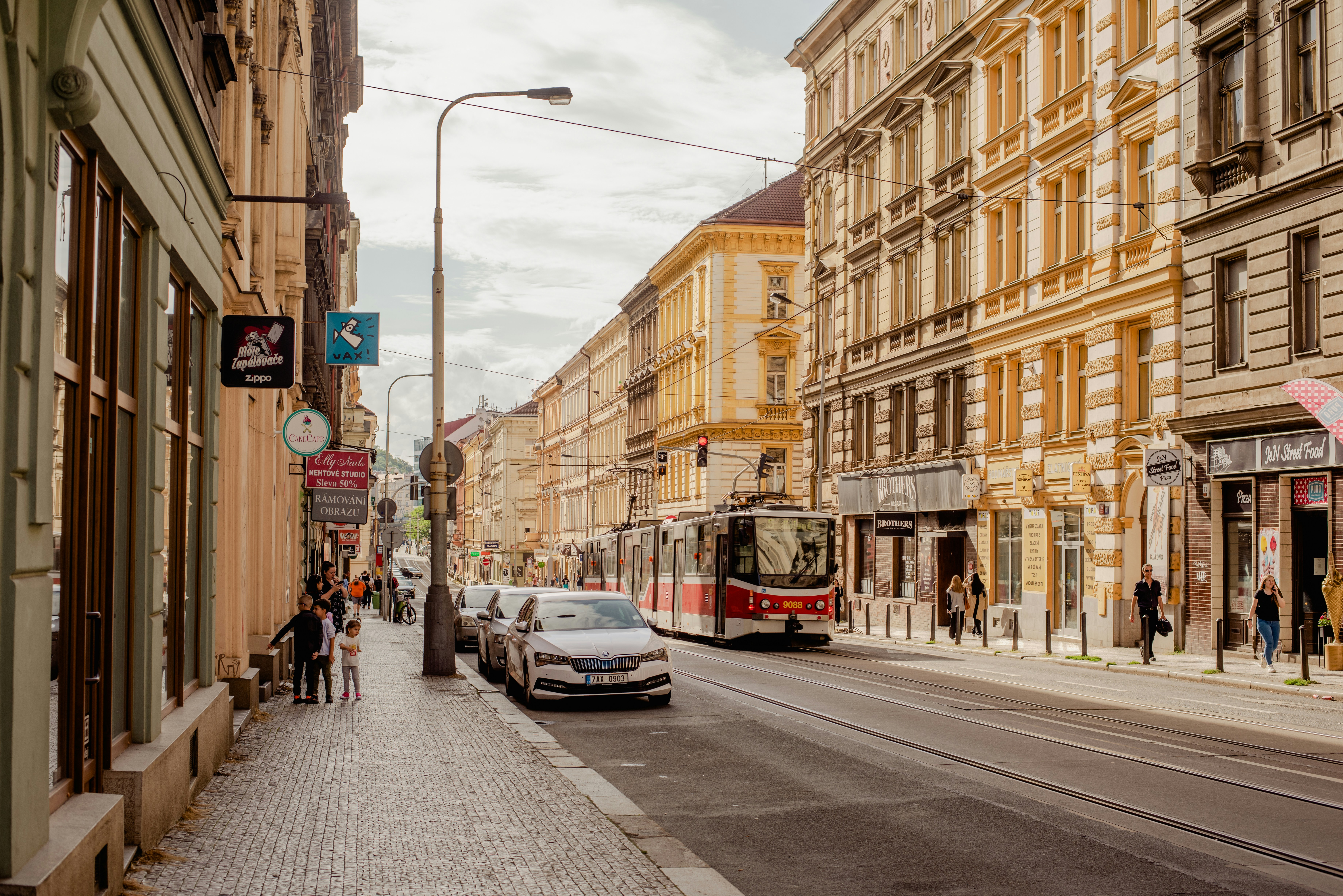 Photo by eugenivy_now