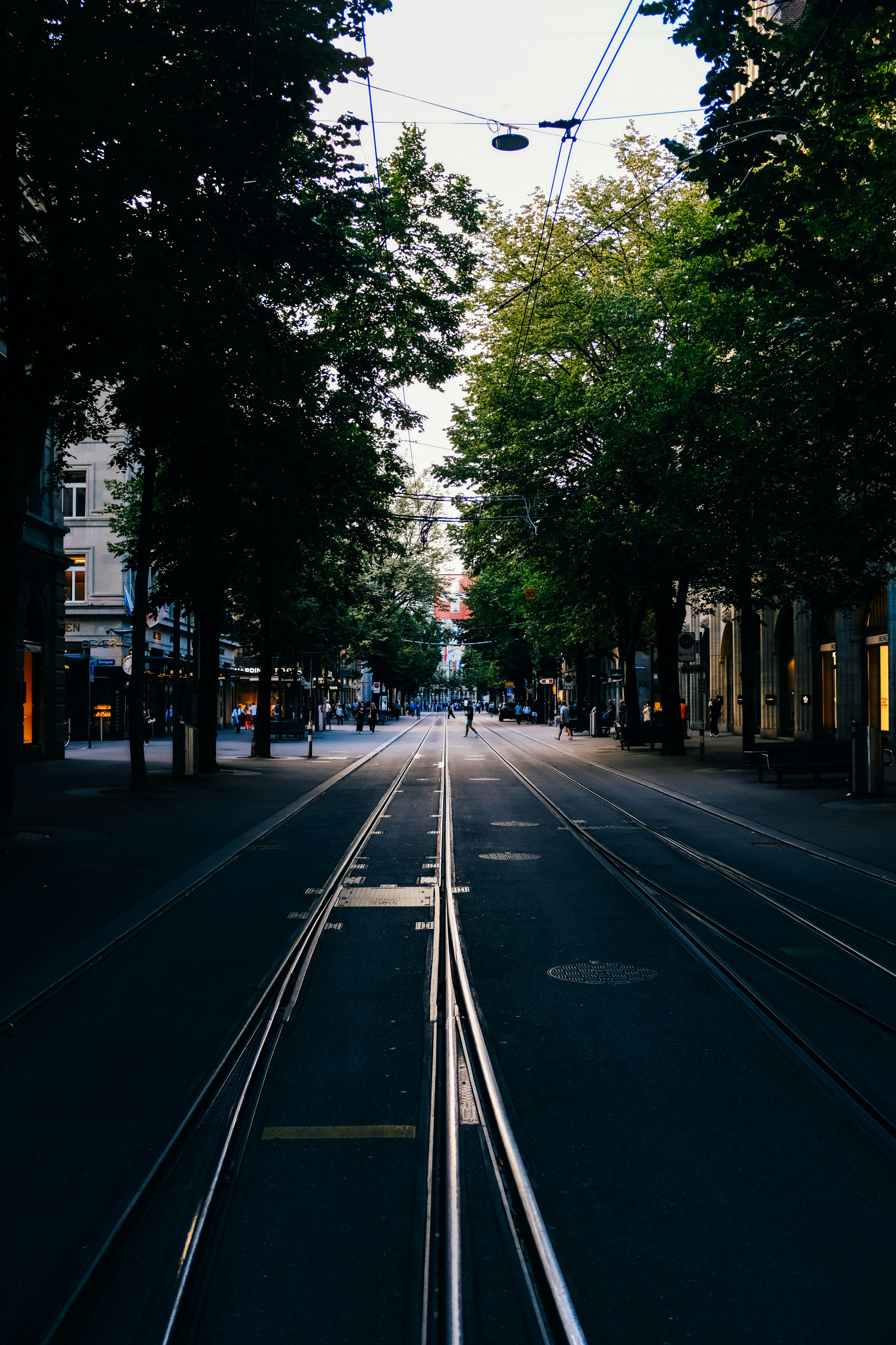 Photo by adrienolichon