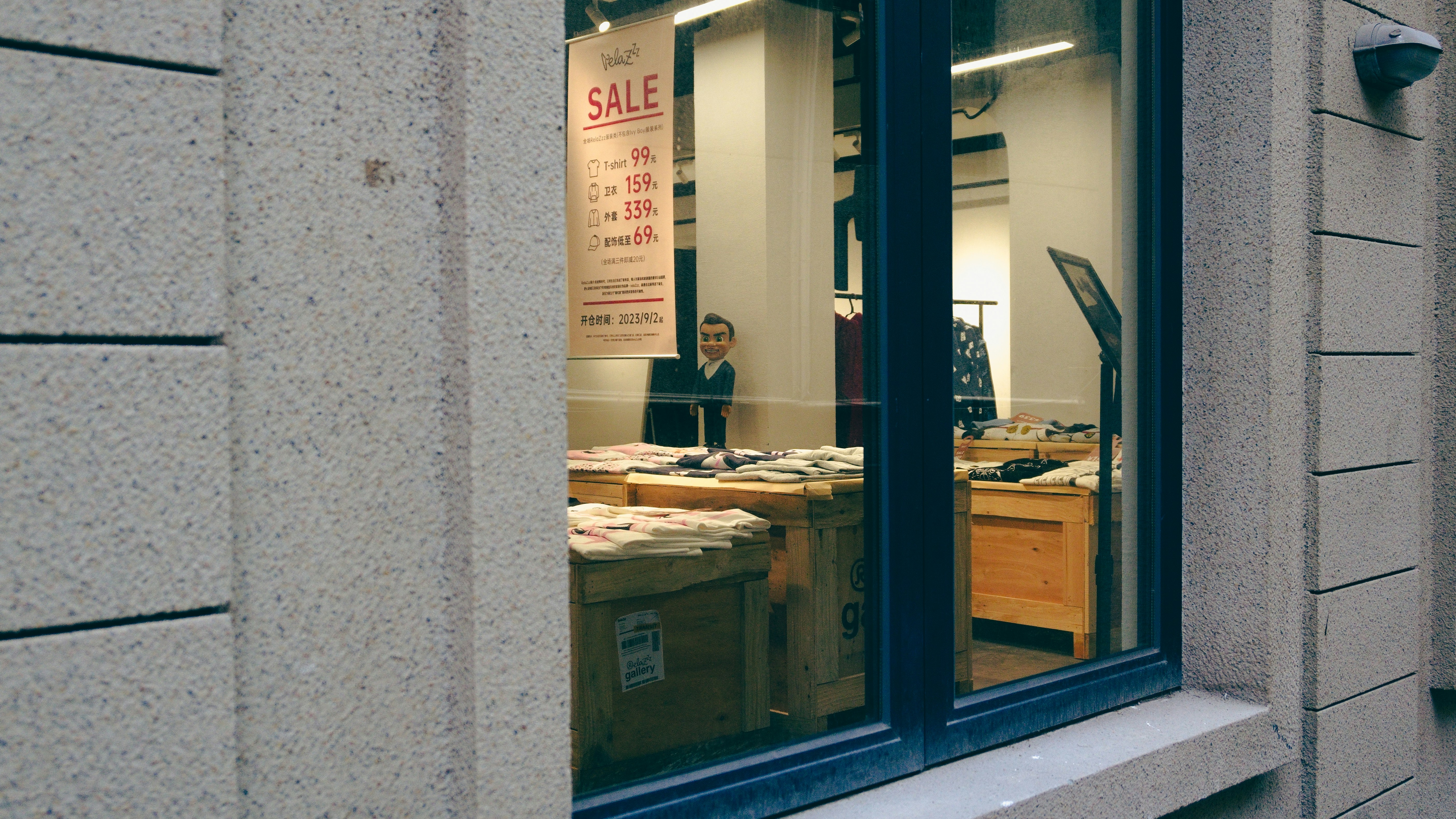 Exploring the Benefits of Shopping at the Six Dollar Shop