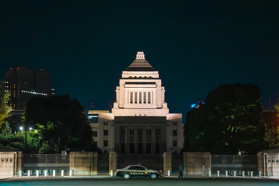 ライトアップされた国会議事堂