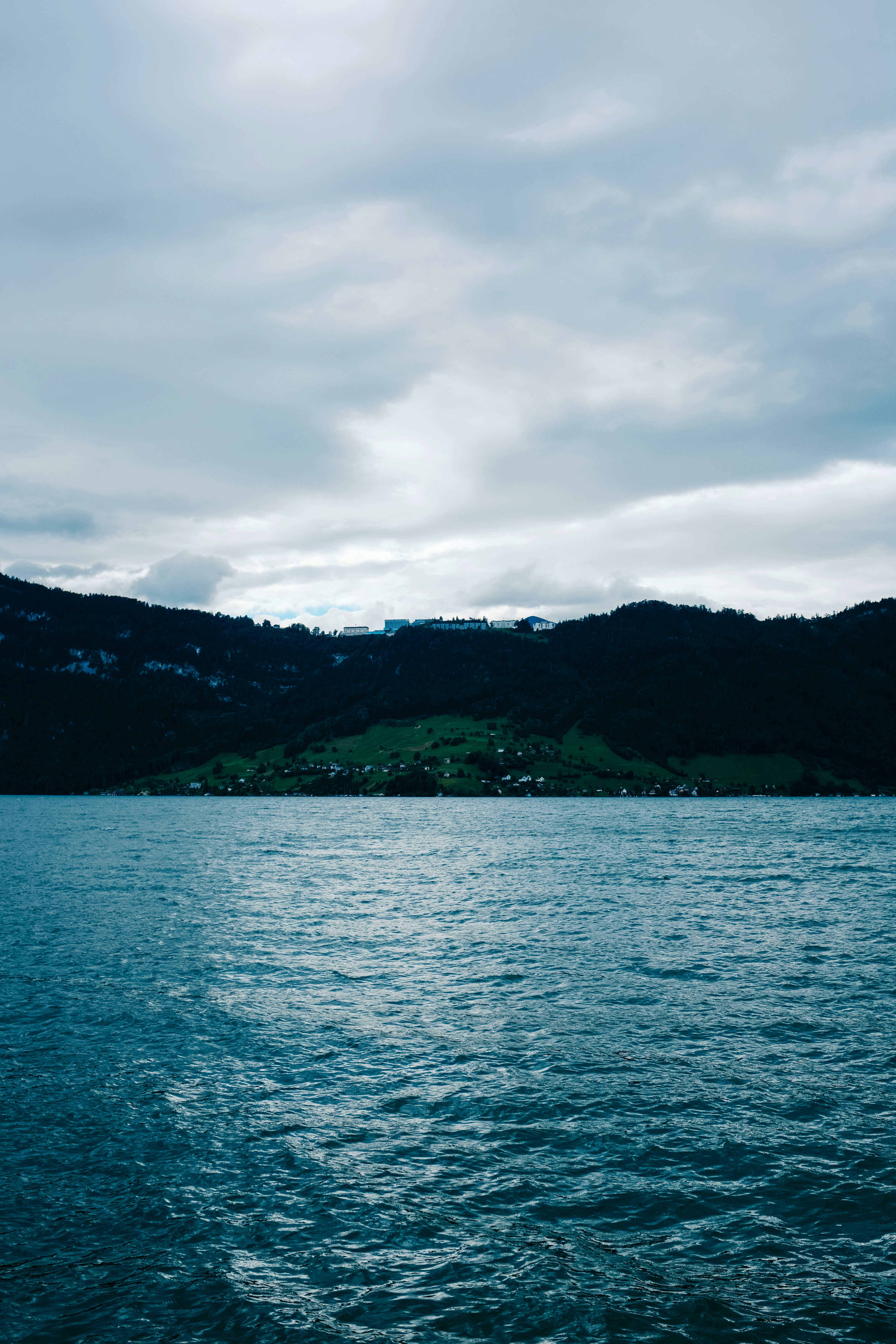 Photo by adrienolichon