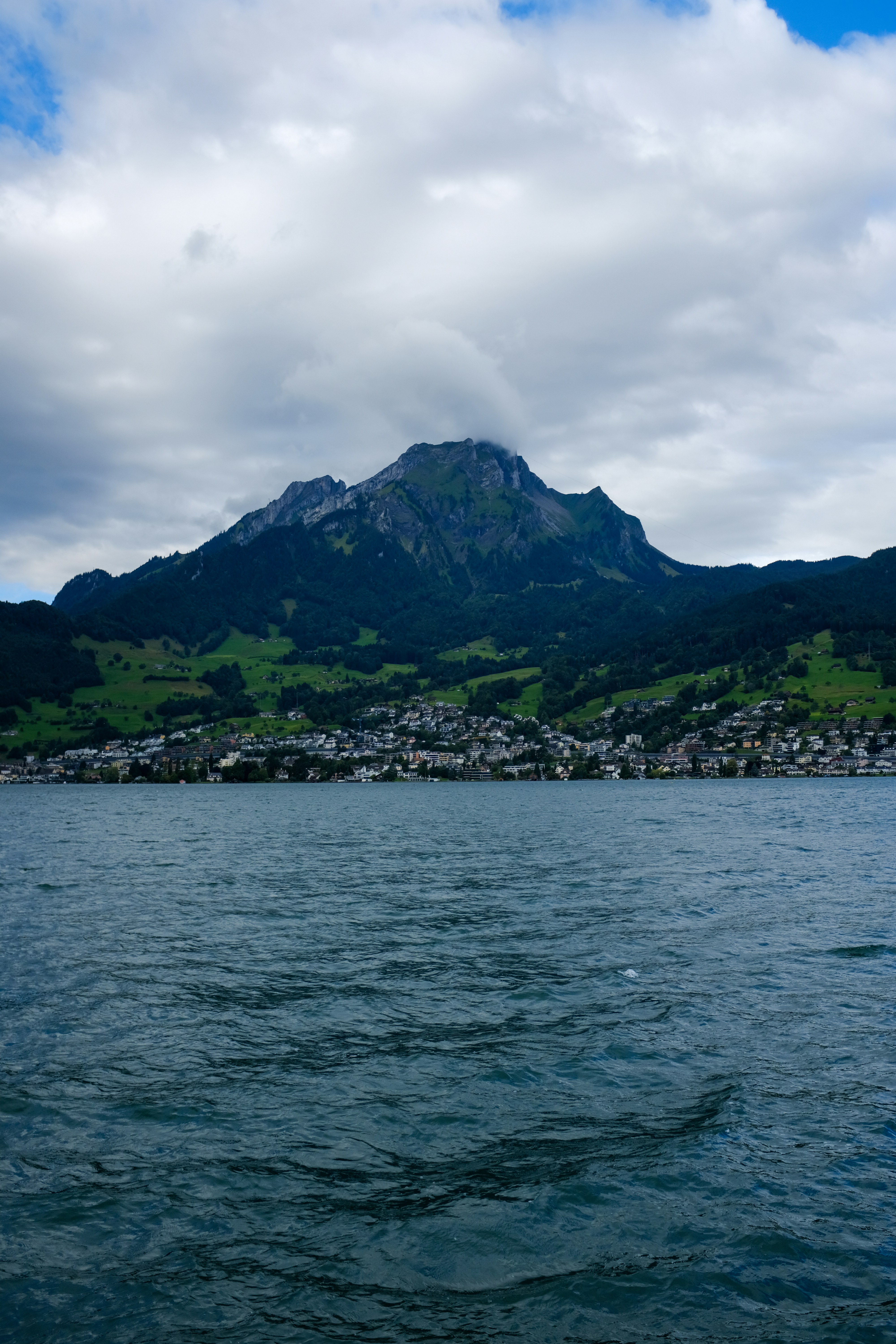Photo by adrienolichon