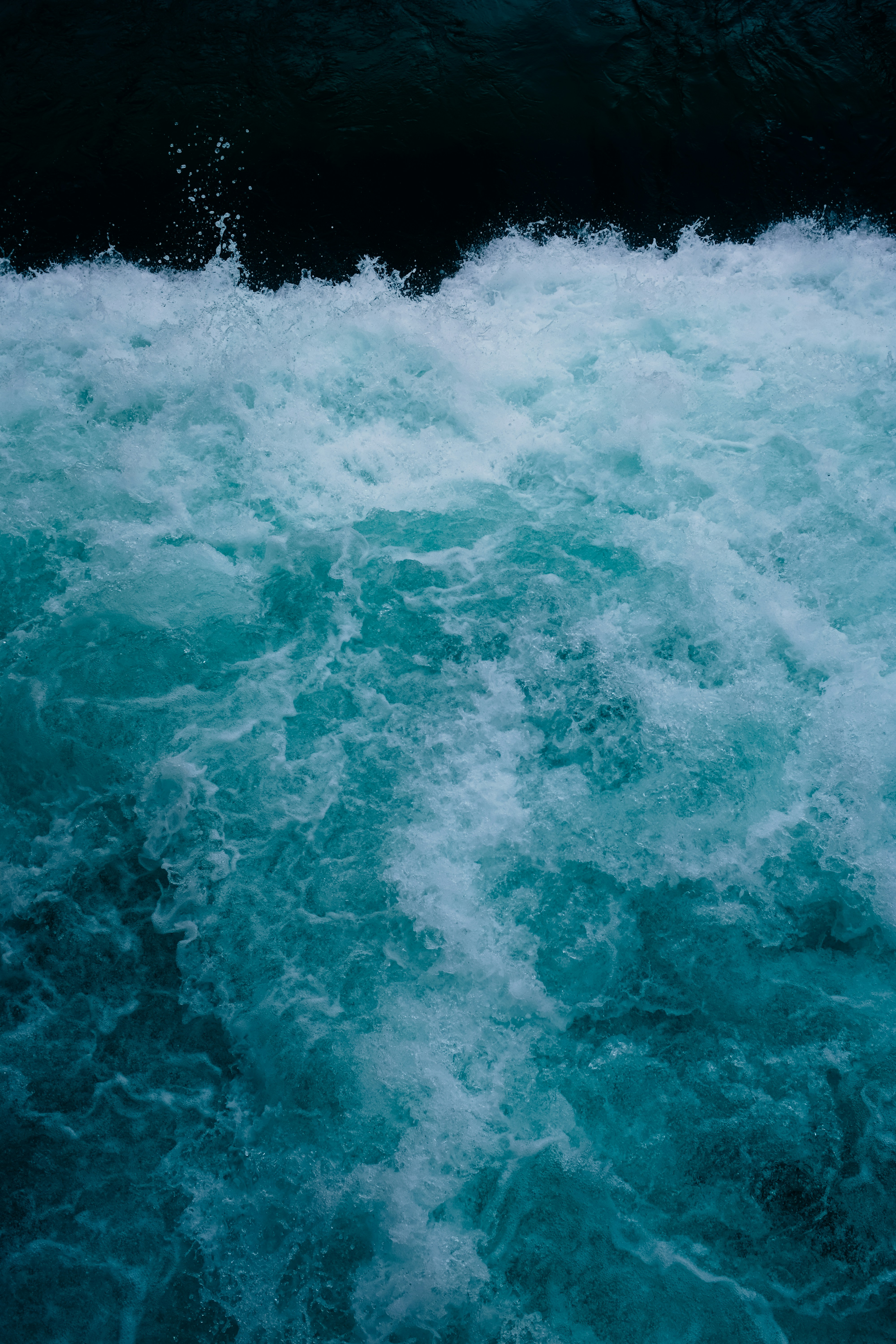 Photo by adrienolichon