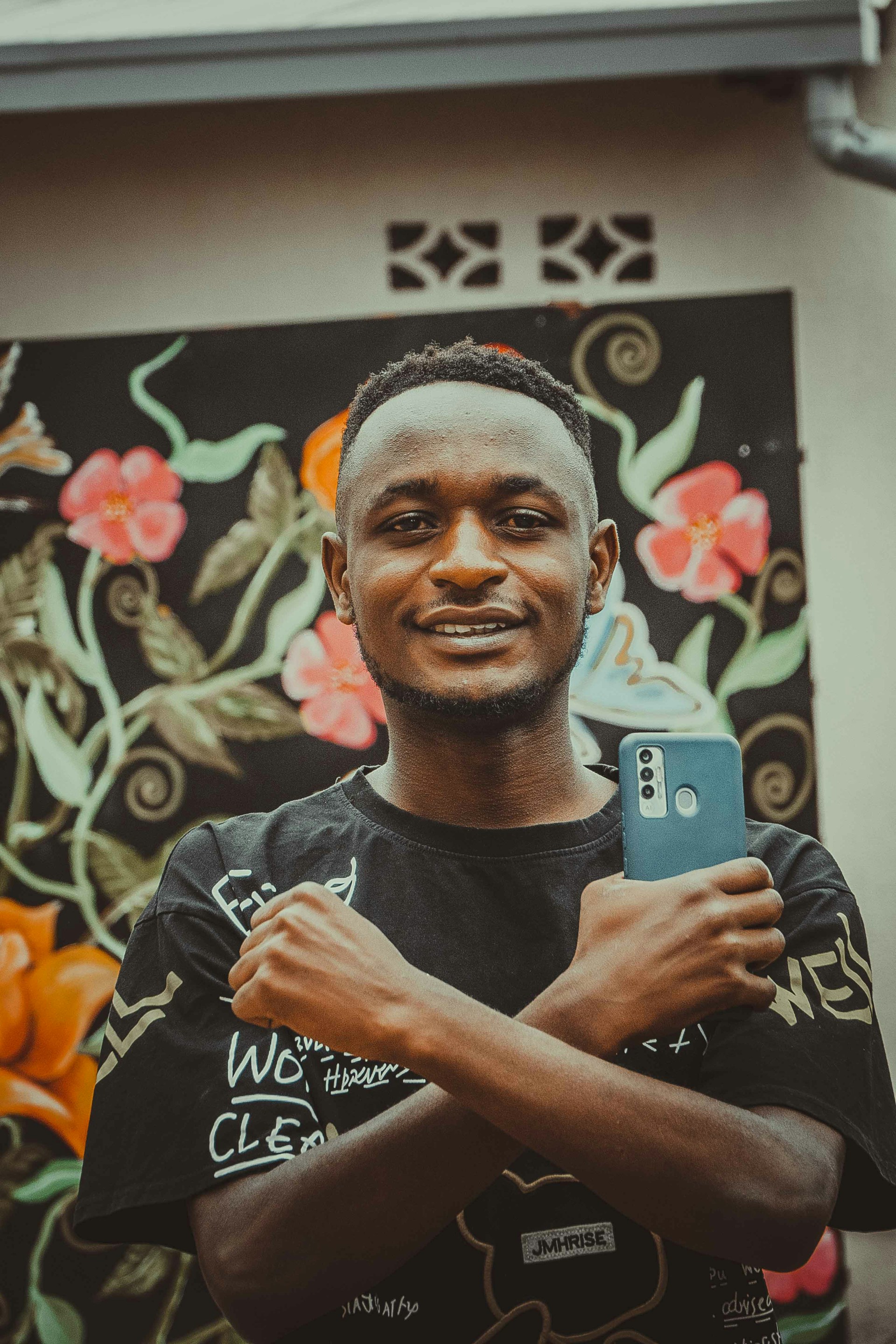 gray computer monitor