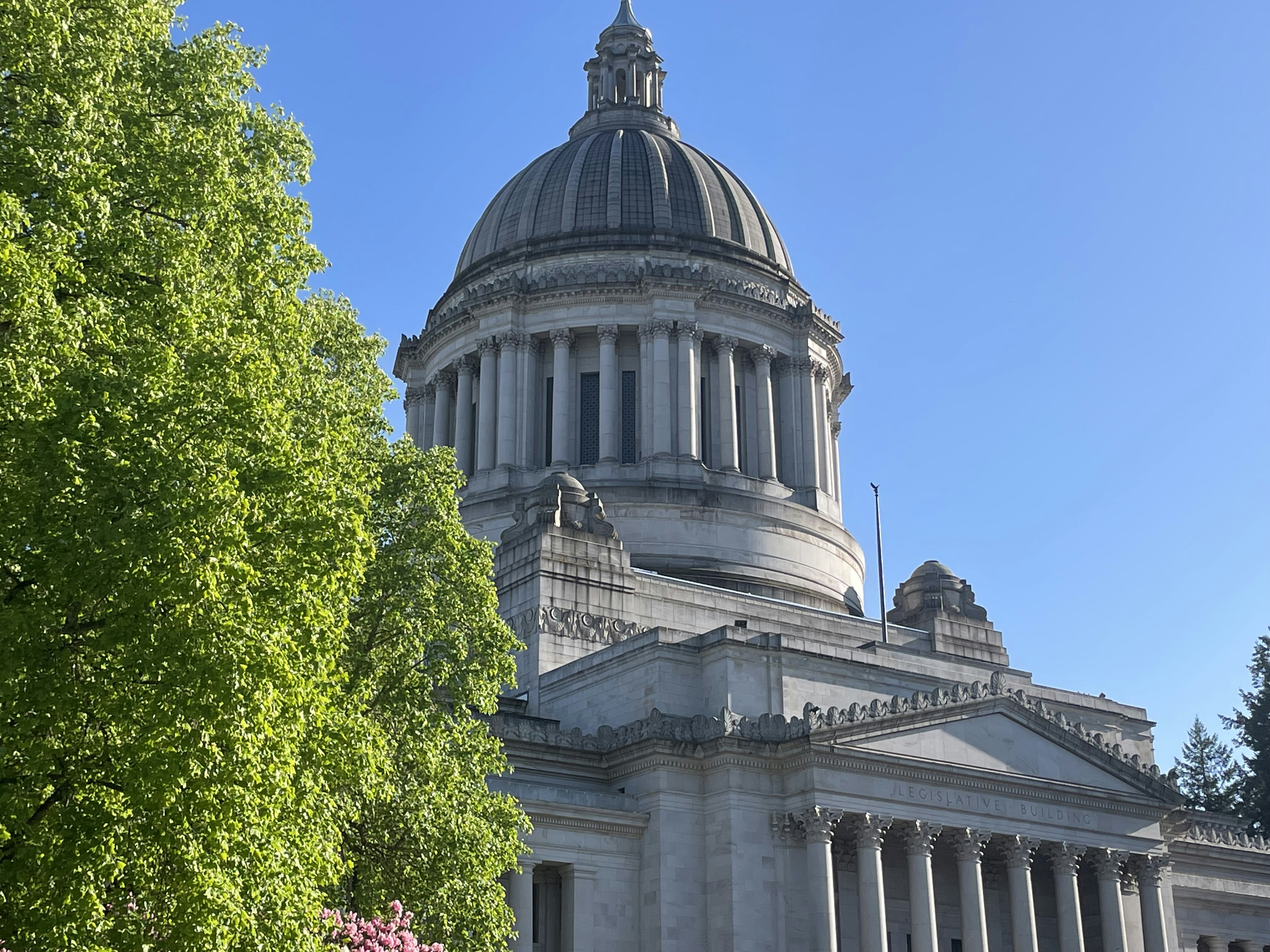 a large building with a dome on top of it