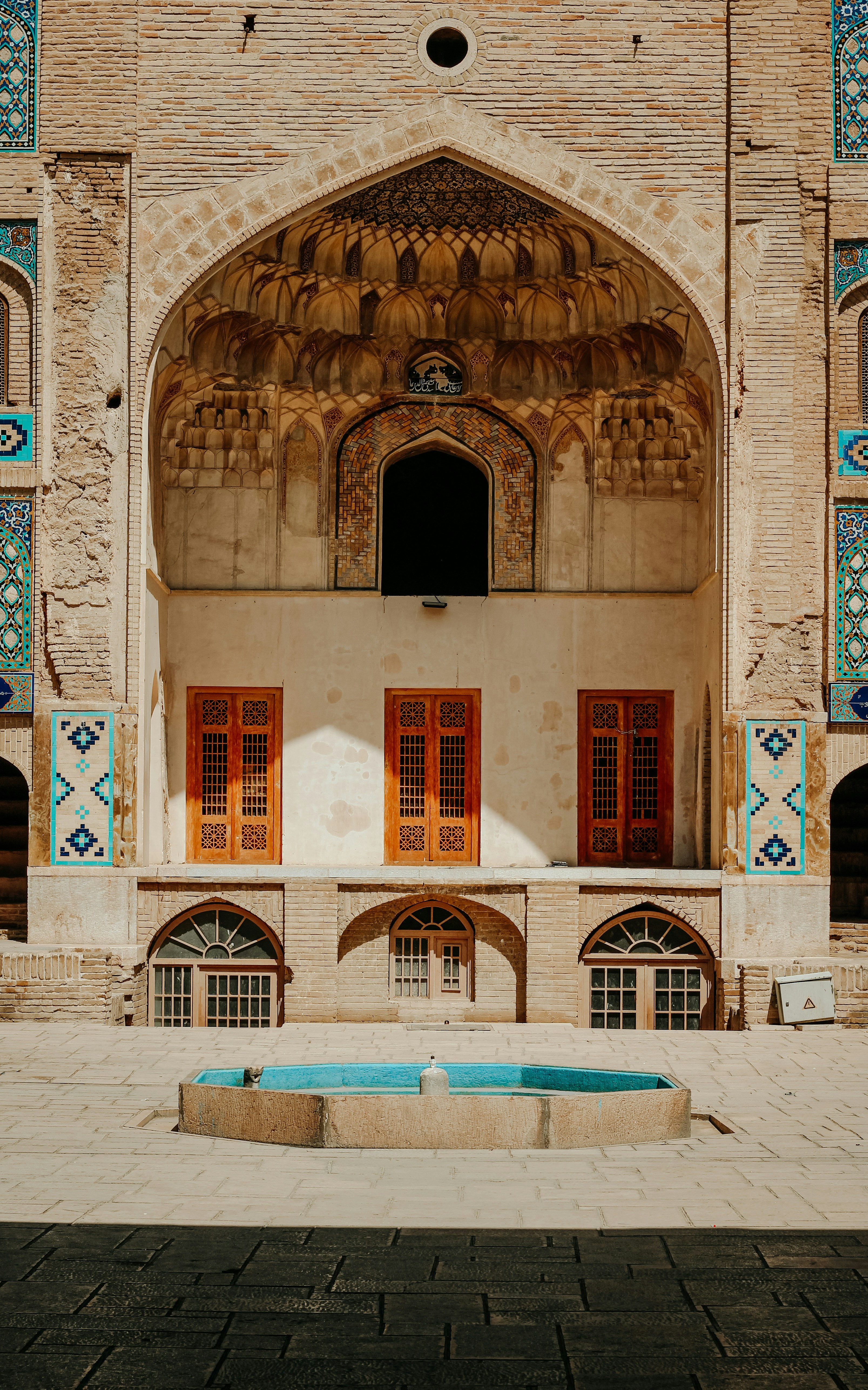 Photo by asalmoghadaam