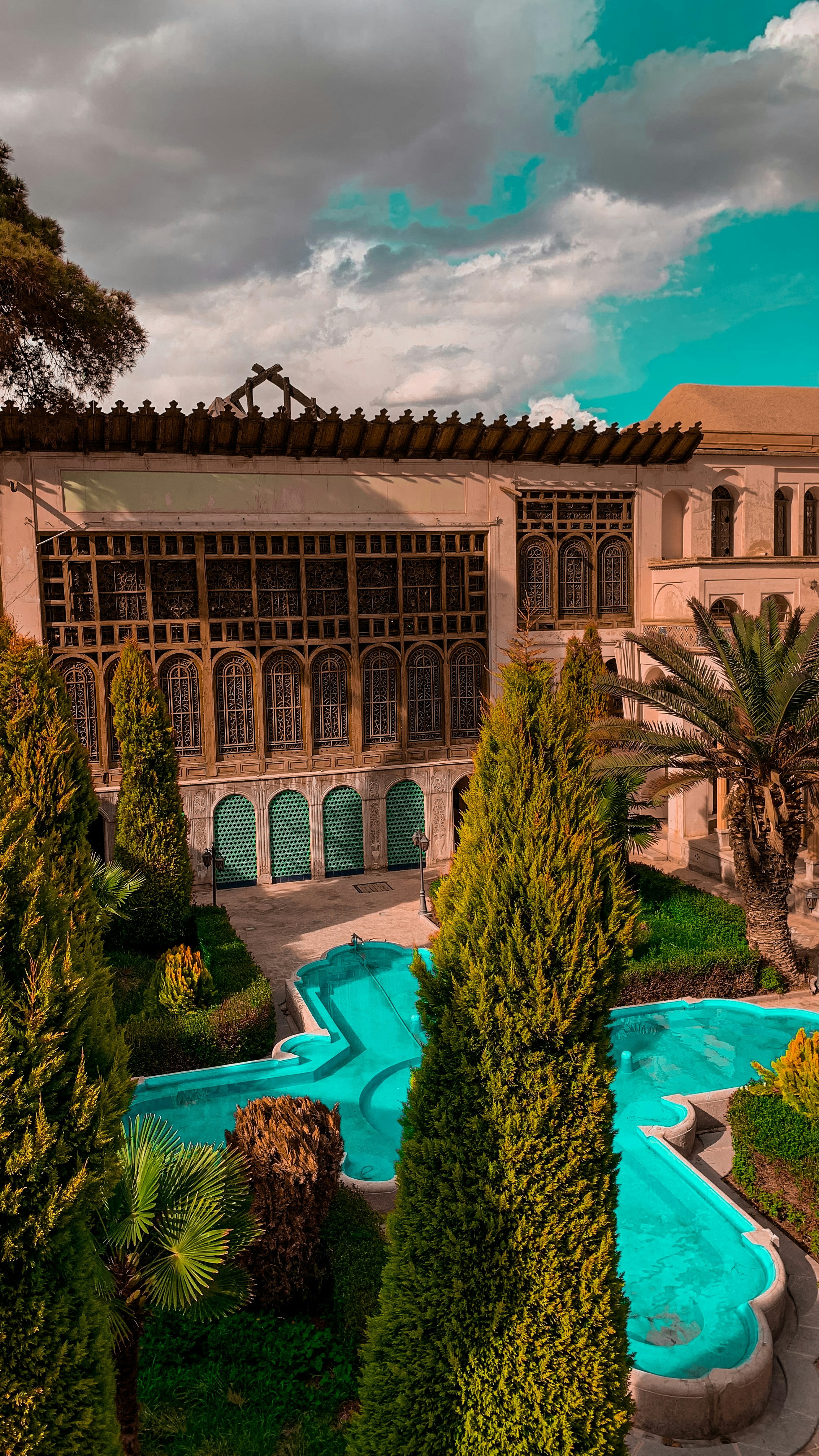 Photo by asalmoghadaam