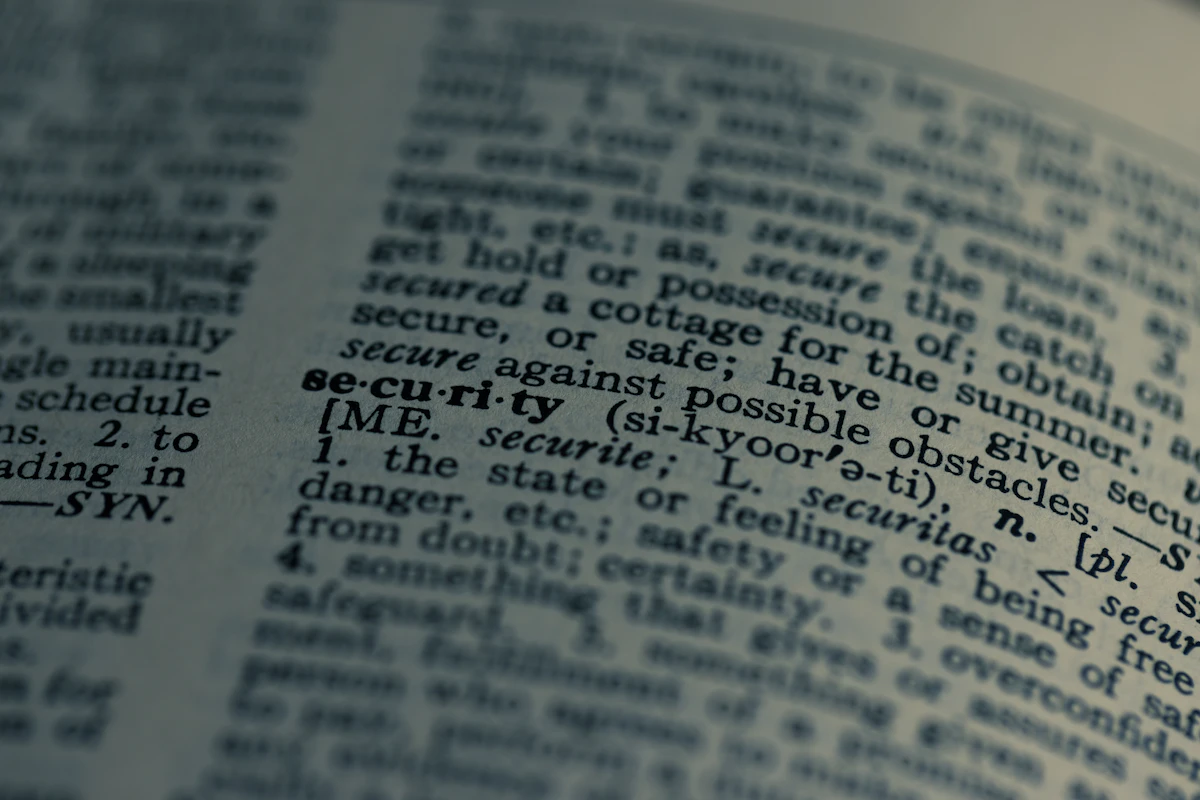 How to Paraphrase a Sentence With Synonym Swaps