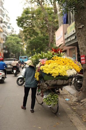Exploring the Luxury of Fresh Flowers: The Blossbox Experience