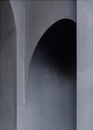 Minimalist outdoor space design featuring sharp contrasts and balanced composition.