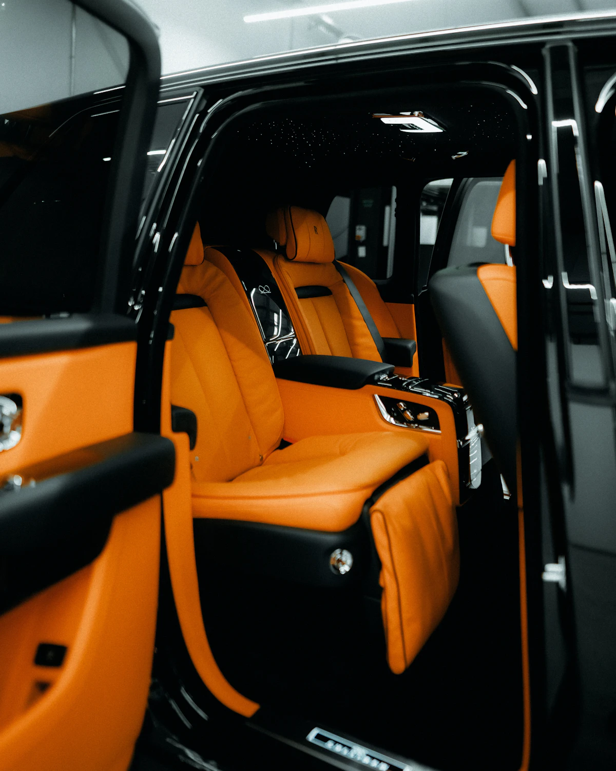 Luxury rear cabin with leather seats