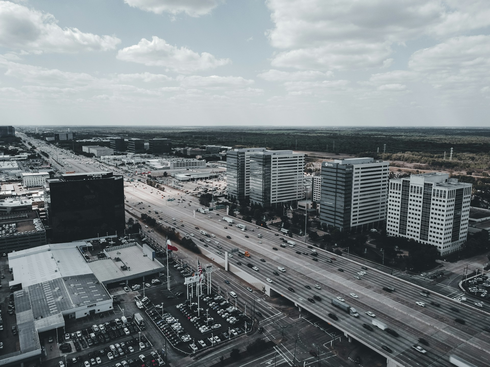 a black and white photo of a city