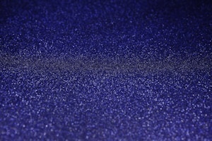 حبيبات بلاستيك سوداء