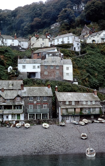 Independent dog-friendly cottage estate near Saltash, Cornwall